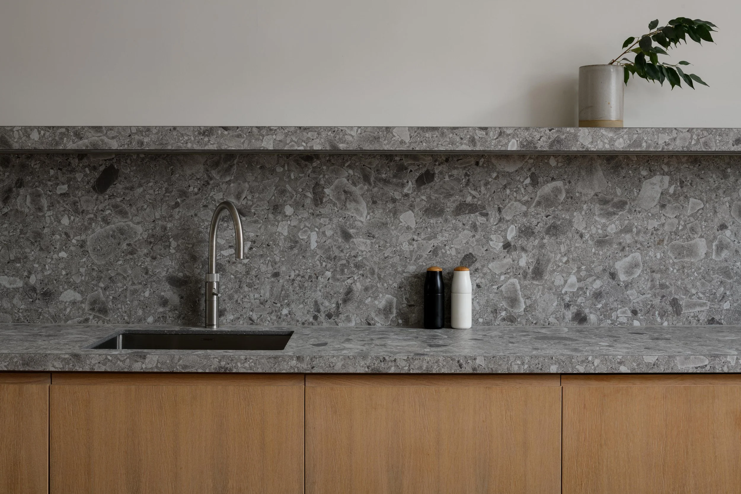 Print Kitchen Sink Vignette © ZAC and ZAC-3862x2575.jpg
