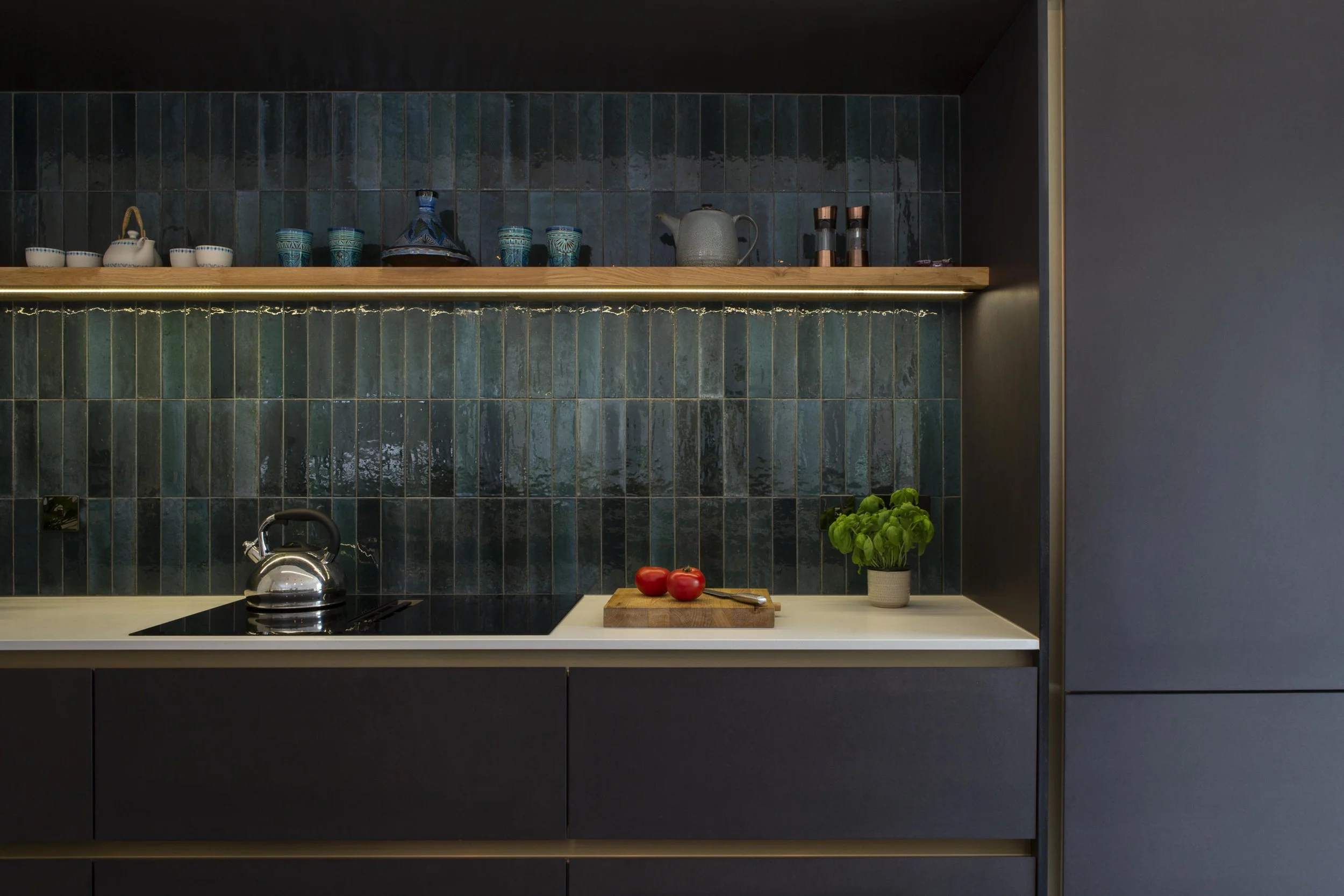 Bunchrew_9465-ME_lights on-3141x2094.jpg