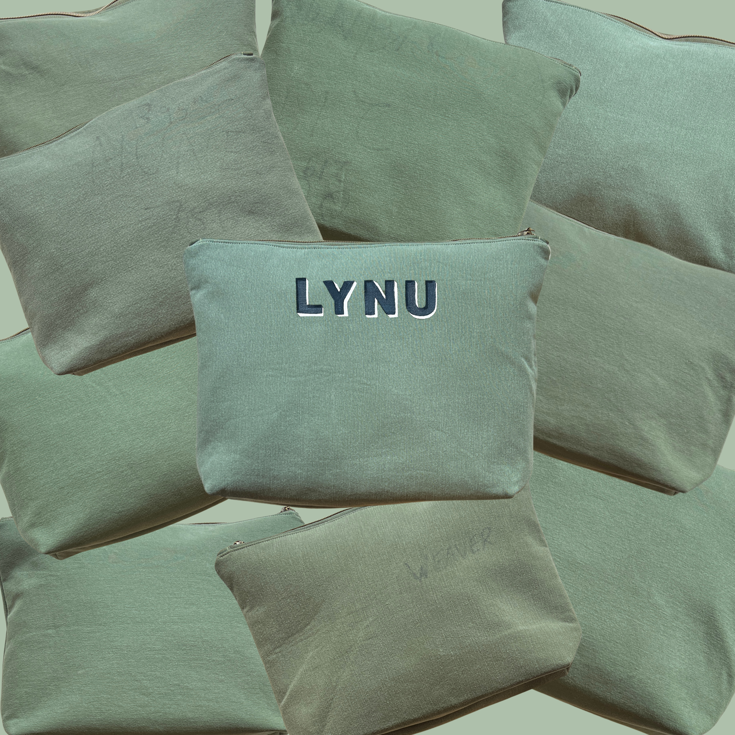 Sail Pouch Monogram - Four Letters