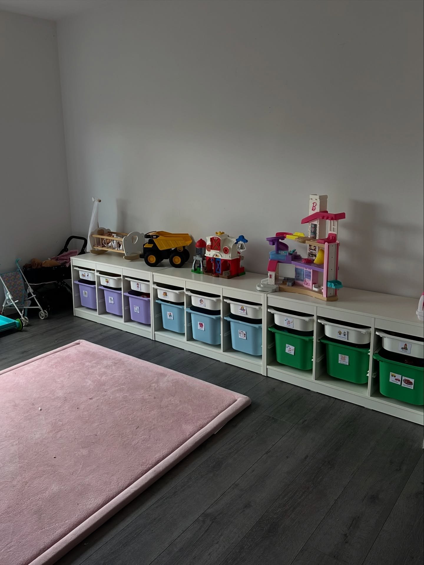 Pre Christmas declutter &amp; organise for a fresh start before the holiday magic begins ✨🎄

Using @ikea_australia TROFAST