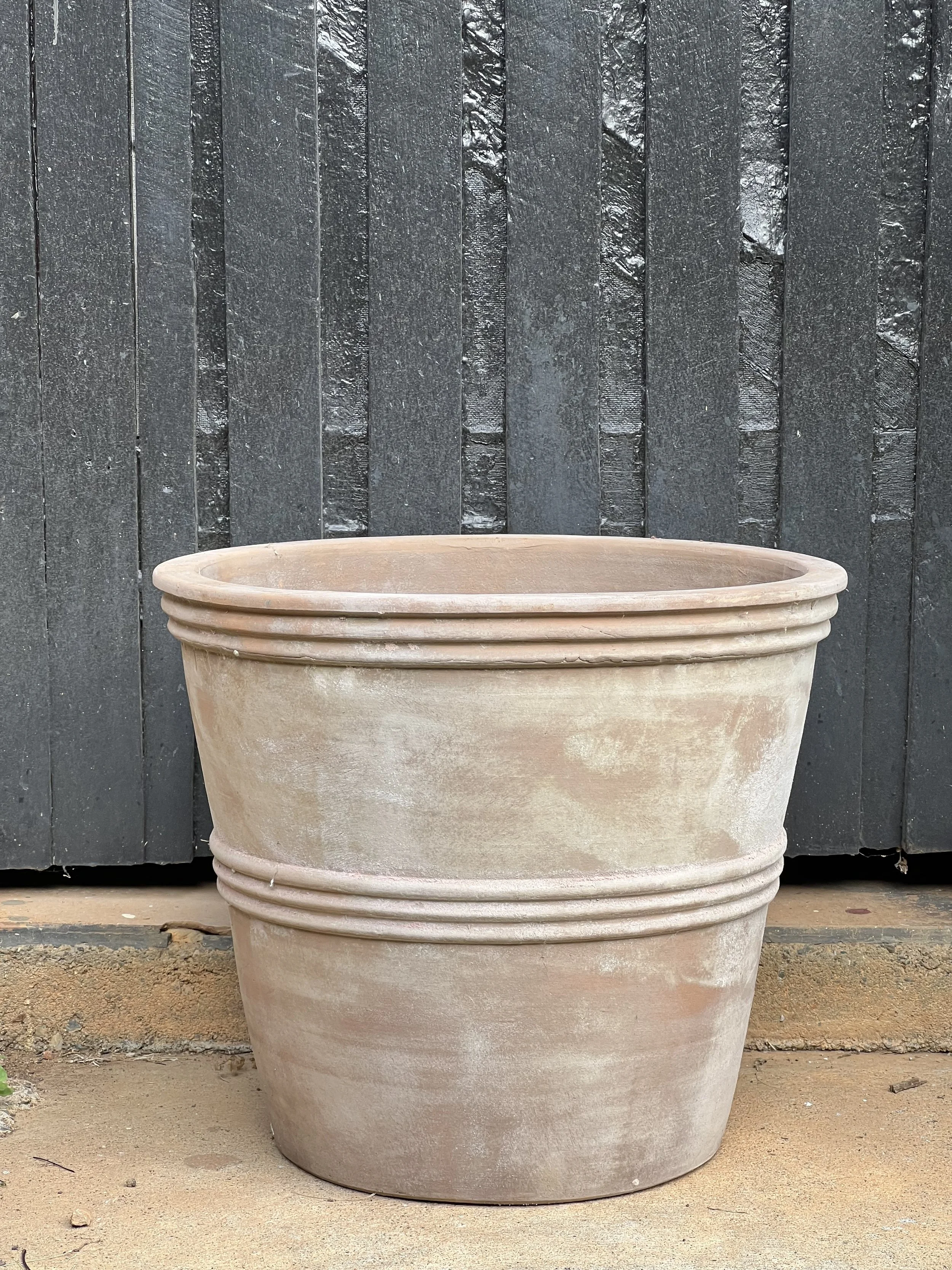 X-Large Ribbed Pot