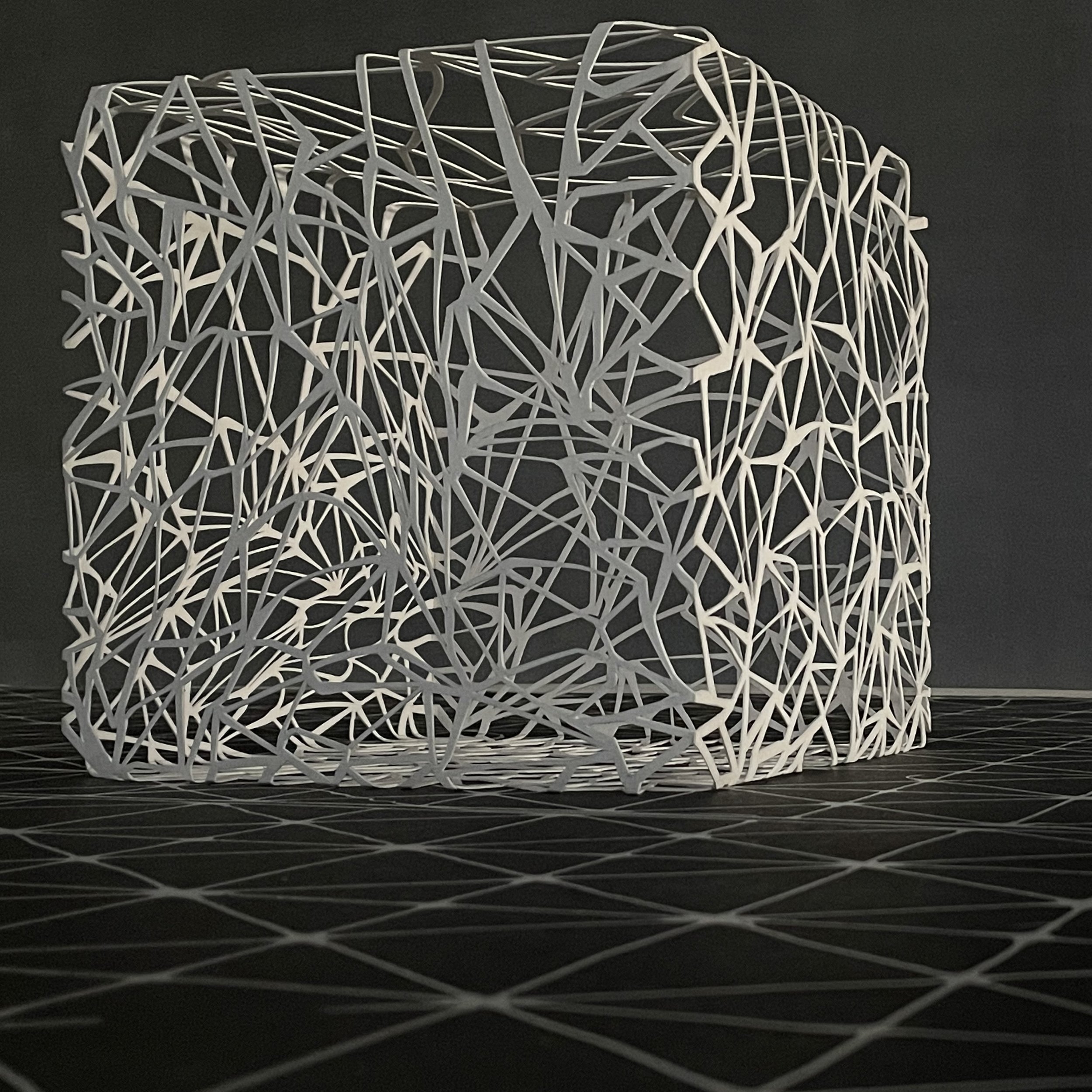 Grid As Grid Can, Papierschnitt, 24 x 24 x24 cm, 2022