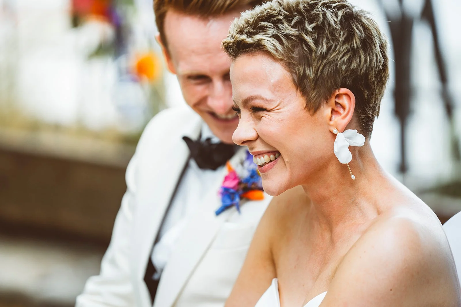 Zollenspieker Fährhaus Hamburg. Hochzeit auf Deutsch Dänisch und Englisch. Tolle Fotos von Philip Eggers