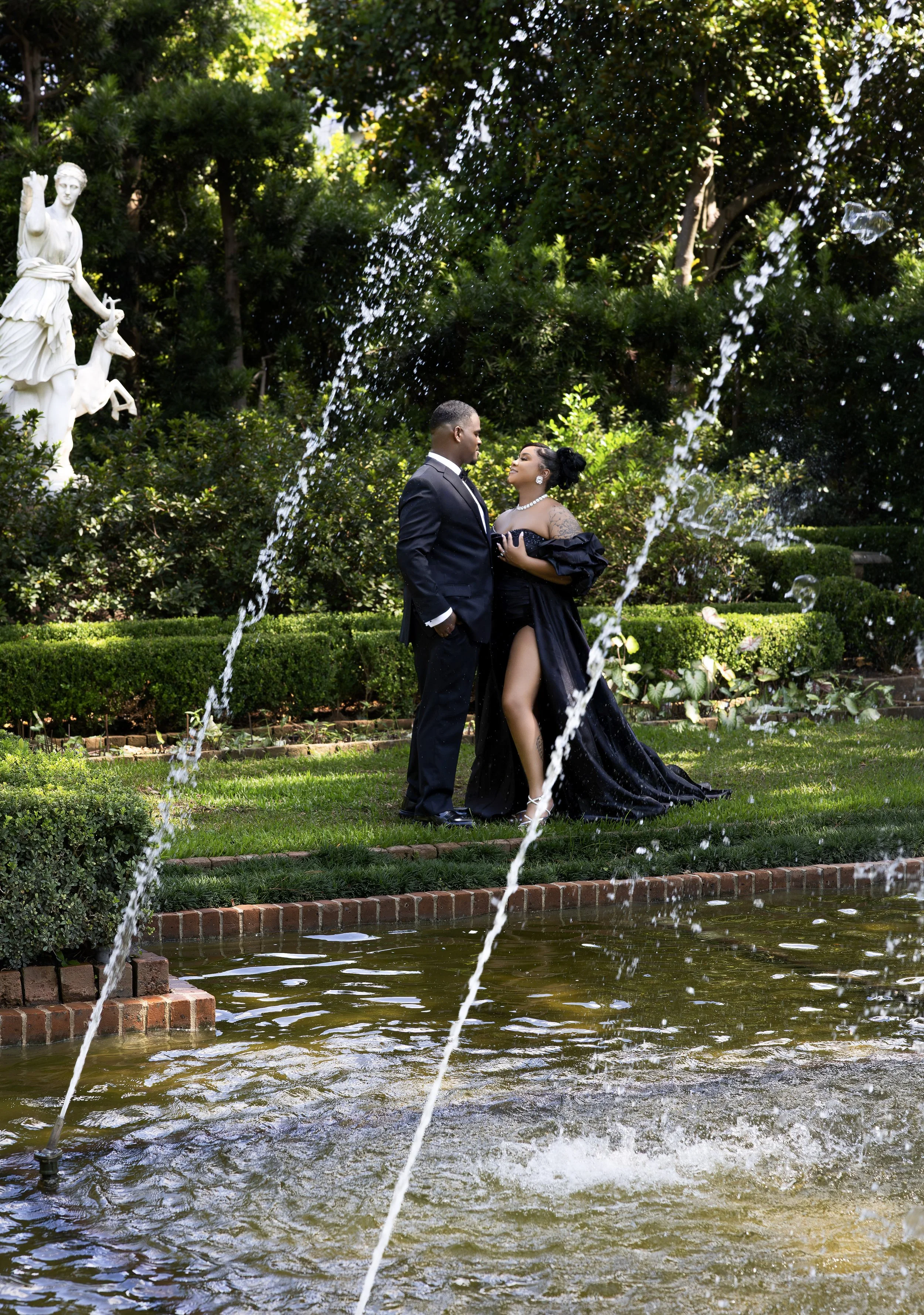 ENGAGEMENT & ELOPEMENT'S