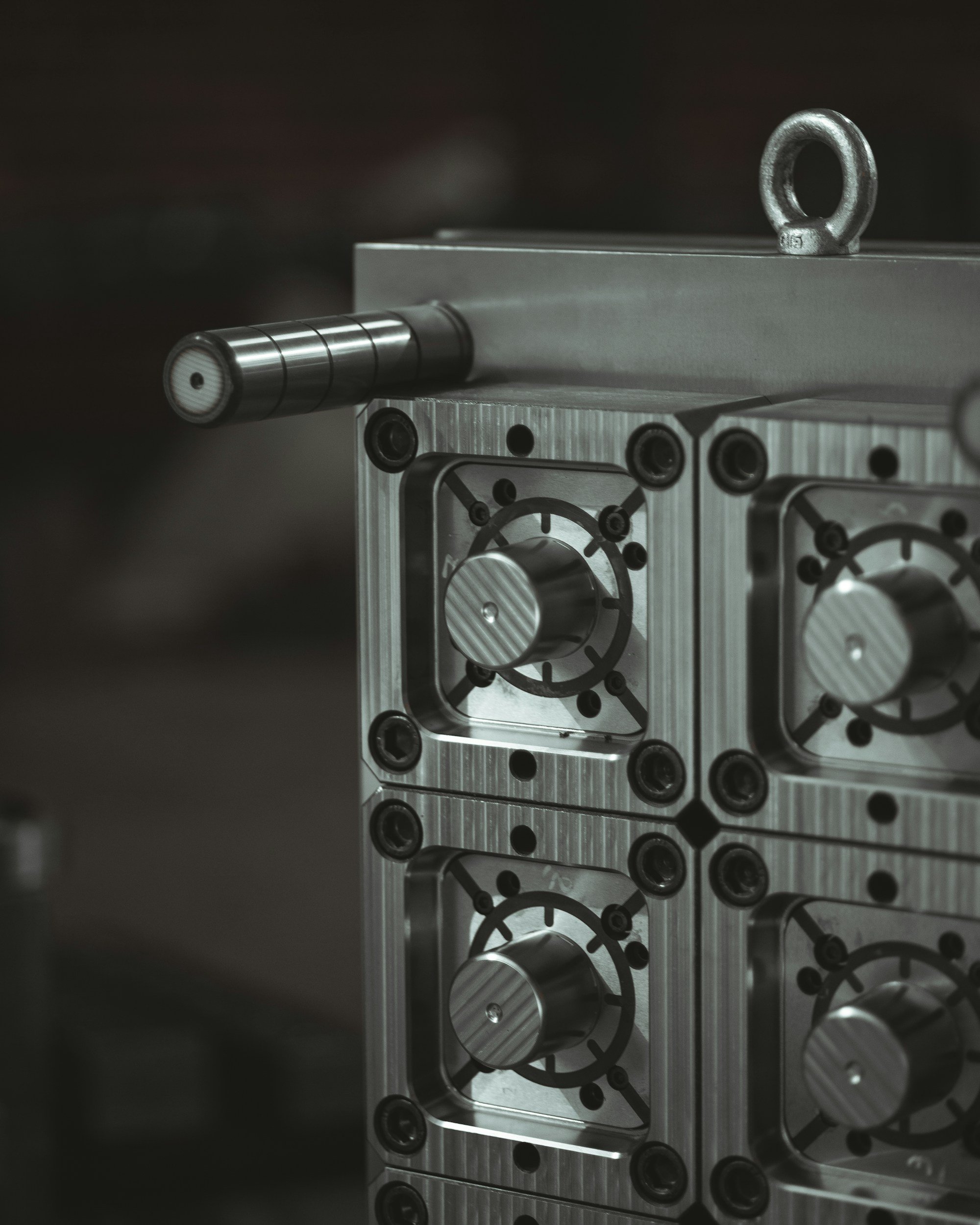 The Buyer's Guide to Finding Blow Molding Suppliers