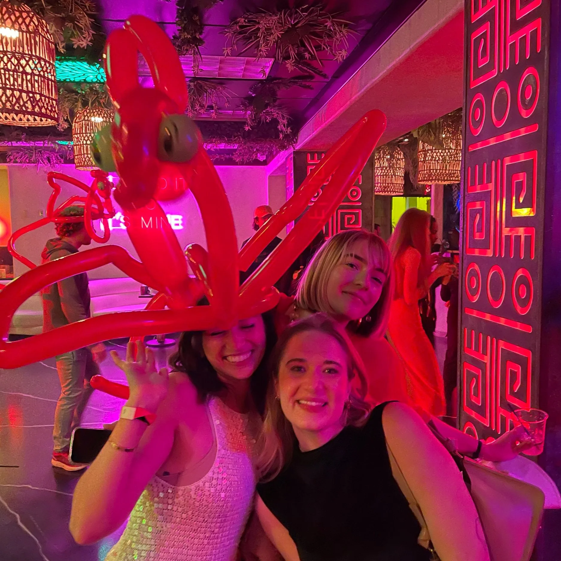 Phancy Party Entertainment Balloon Dragon.jpg