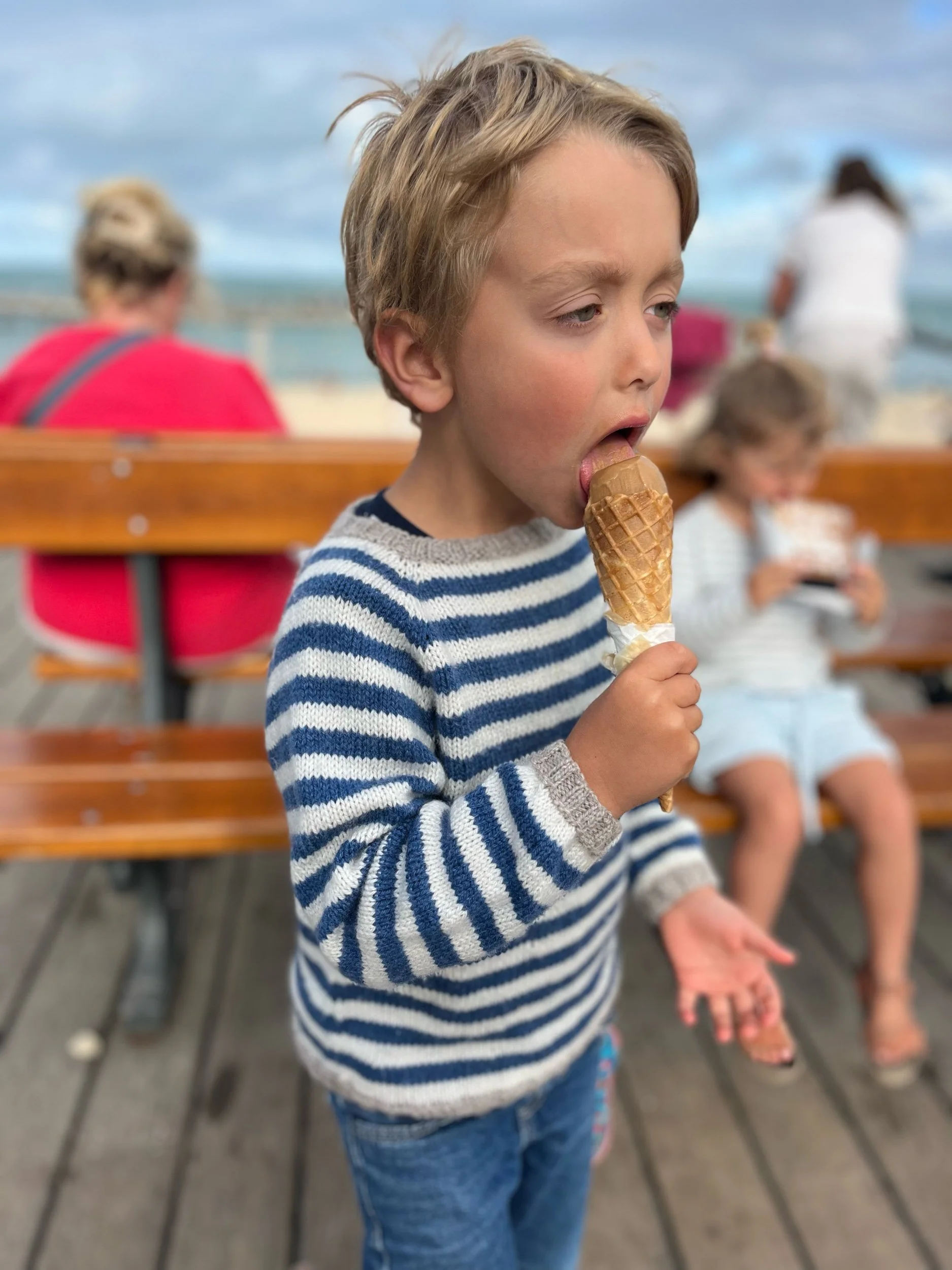 Patron Pull Enfant Edith