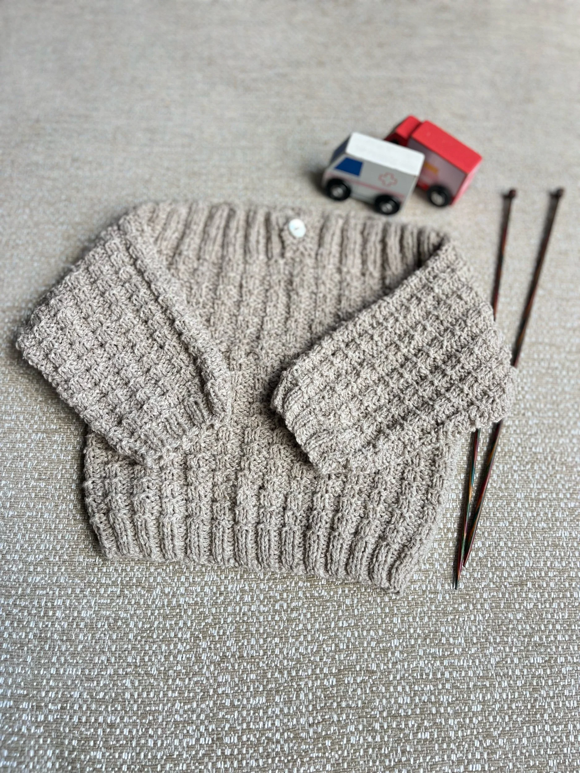 Patron Pull Bébé Audrey