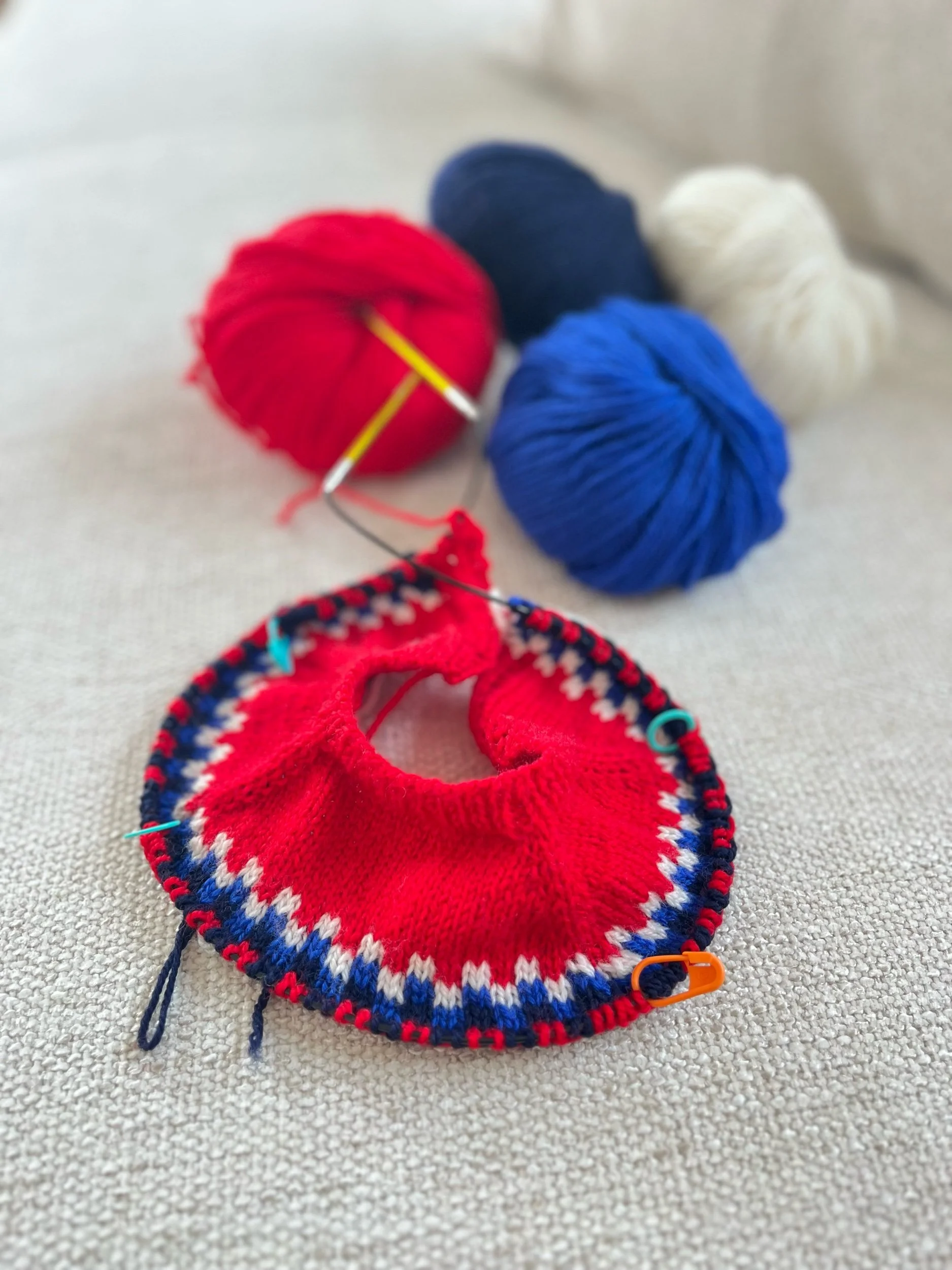 pull bebe angela tricot circulaire.jpeg