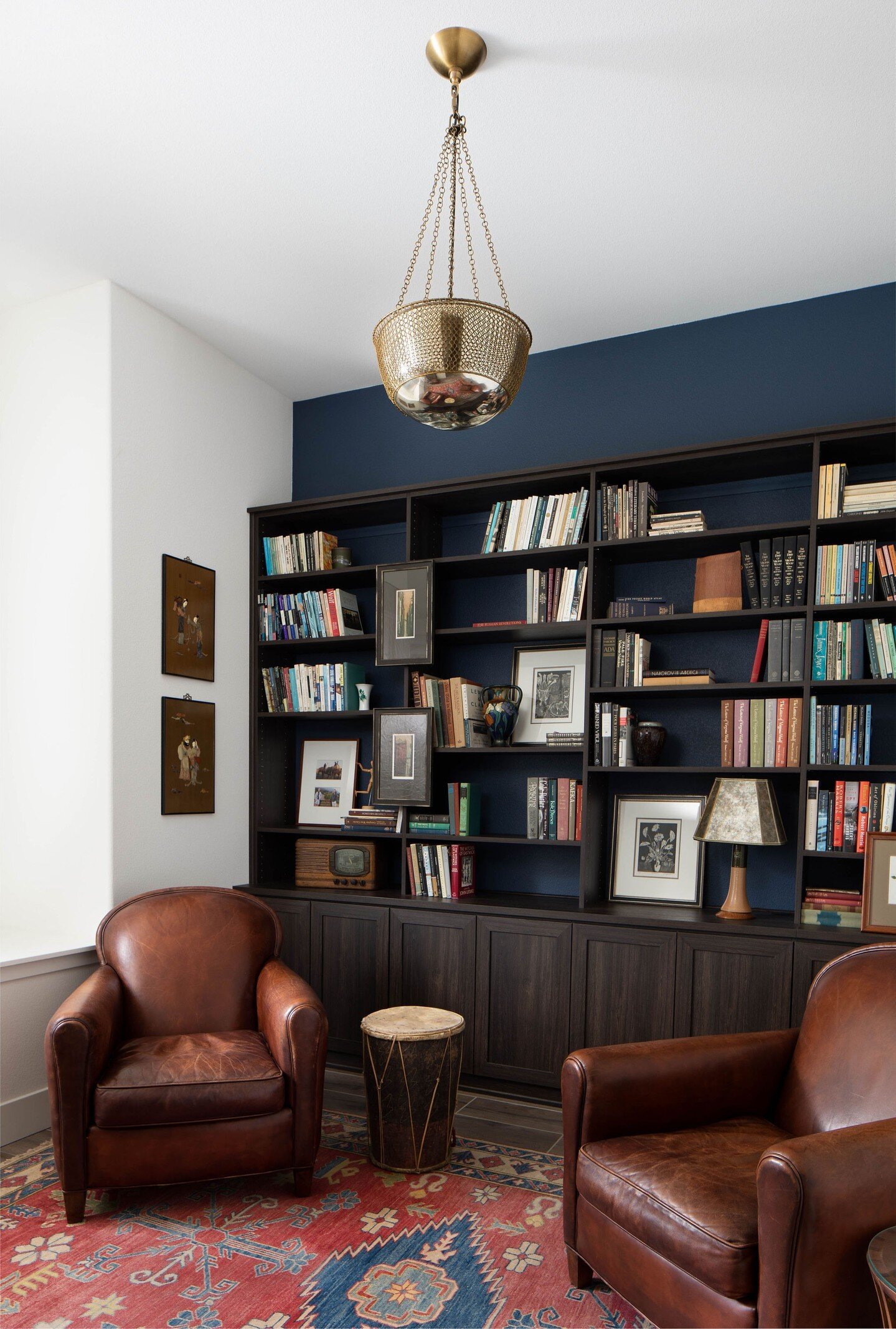 Sometimes great design is a blend of the existing with new elements. This reading room is just that. Our clients have great taste and we wanted to complement them in their style for a cohesive space. 

Designer: @kristenelizabethdesign
Photographer: 