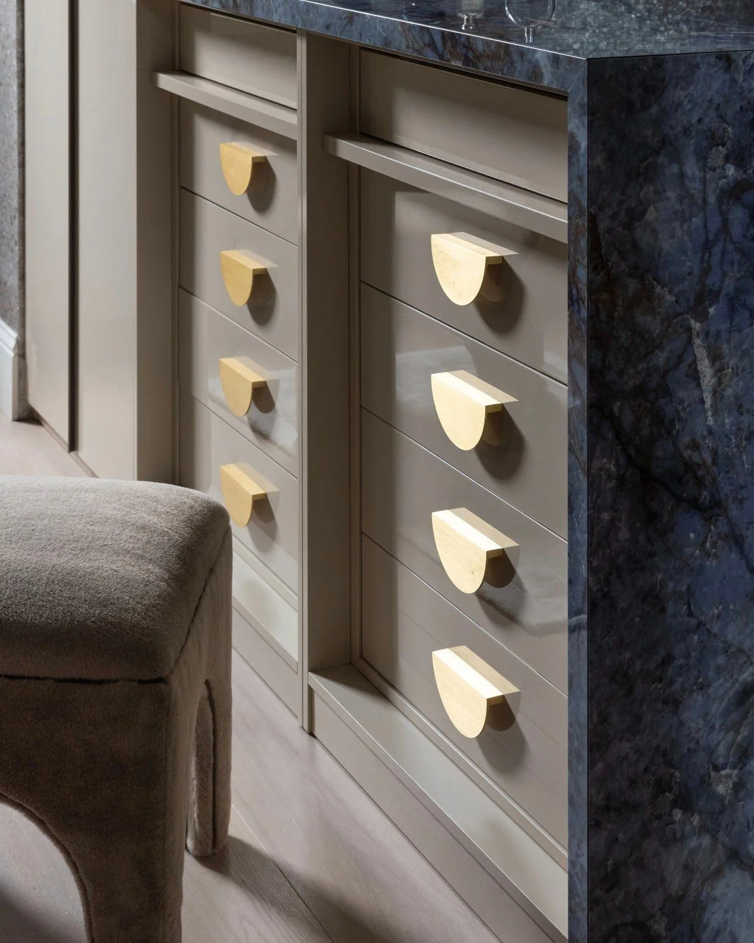 Terra Moda, revealed.⁠
⁠
Rooted in a balance of function and beauty, the primary dressing room elevates the everyday with warm, modern touches. This home represents a chapter shaped by intention, both for our clients and for ourselves as designers. O