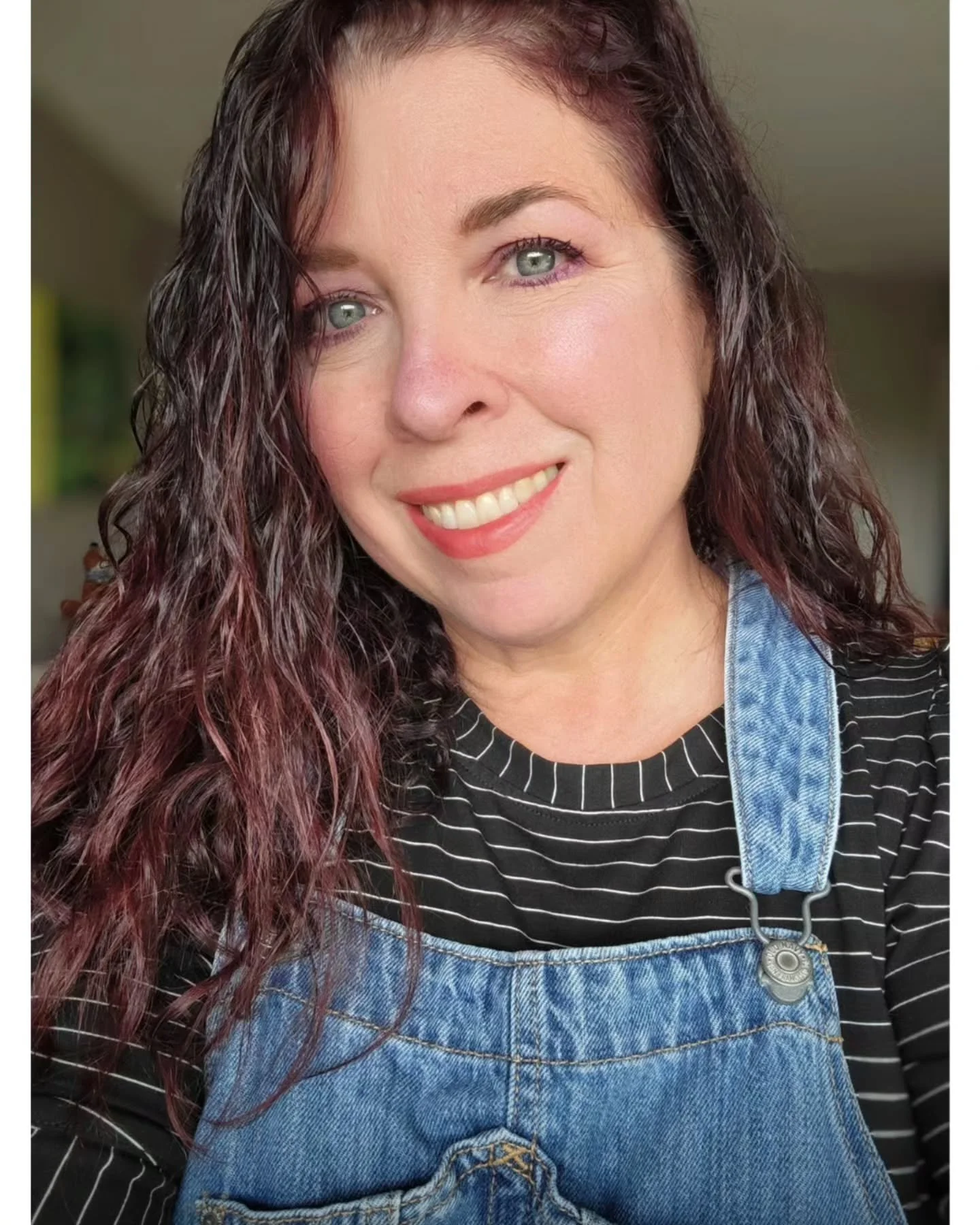 Cherry Cola tresses &amp; South Carolina Sunshine: Spring and summer are blending together &mdash; and with them, the joy of sharing what&rsquo;s new on &quot;South Carolina Sunshine,&quot; my webzine where art, place, and people converge. Visit www.