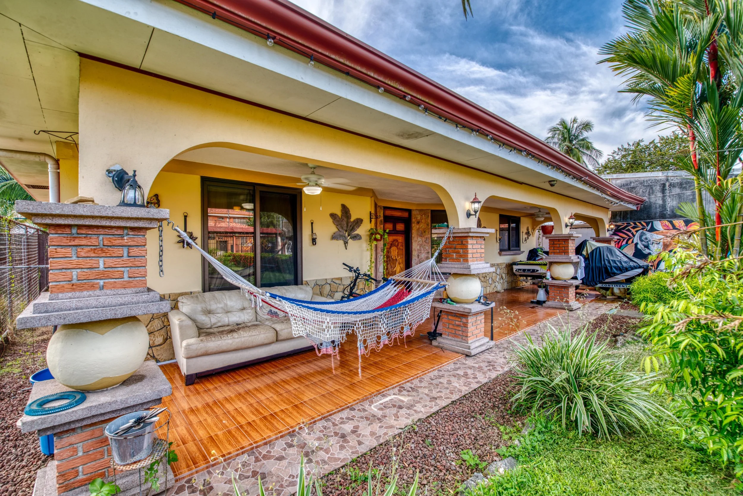 3br Home for Sale in Jaco