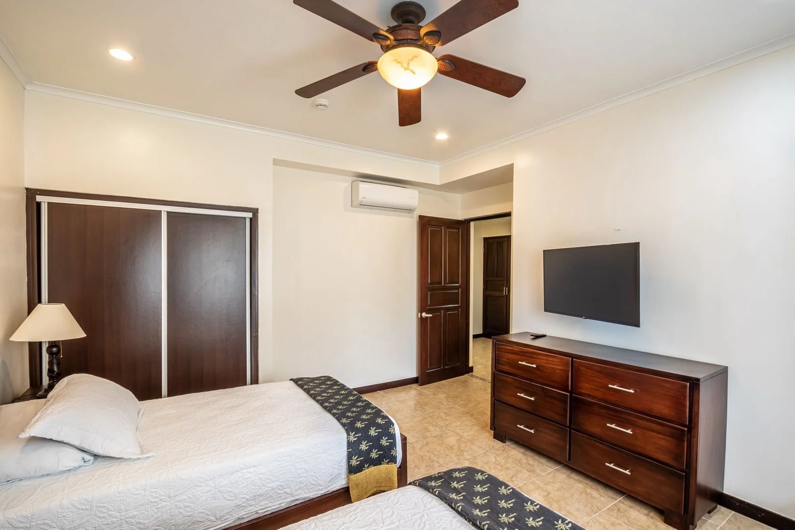 9247eda7-c47f-47cb-96ef-2f79d51bf9c2.jfif