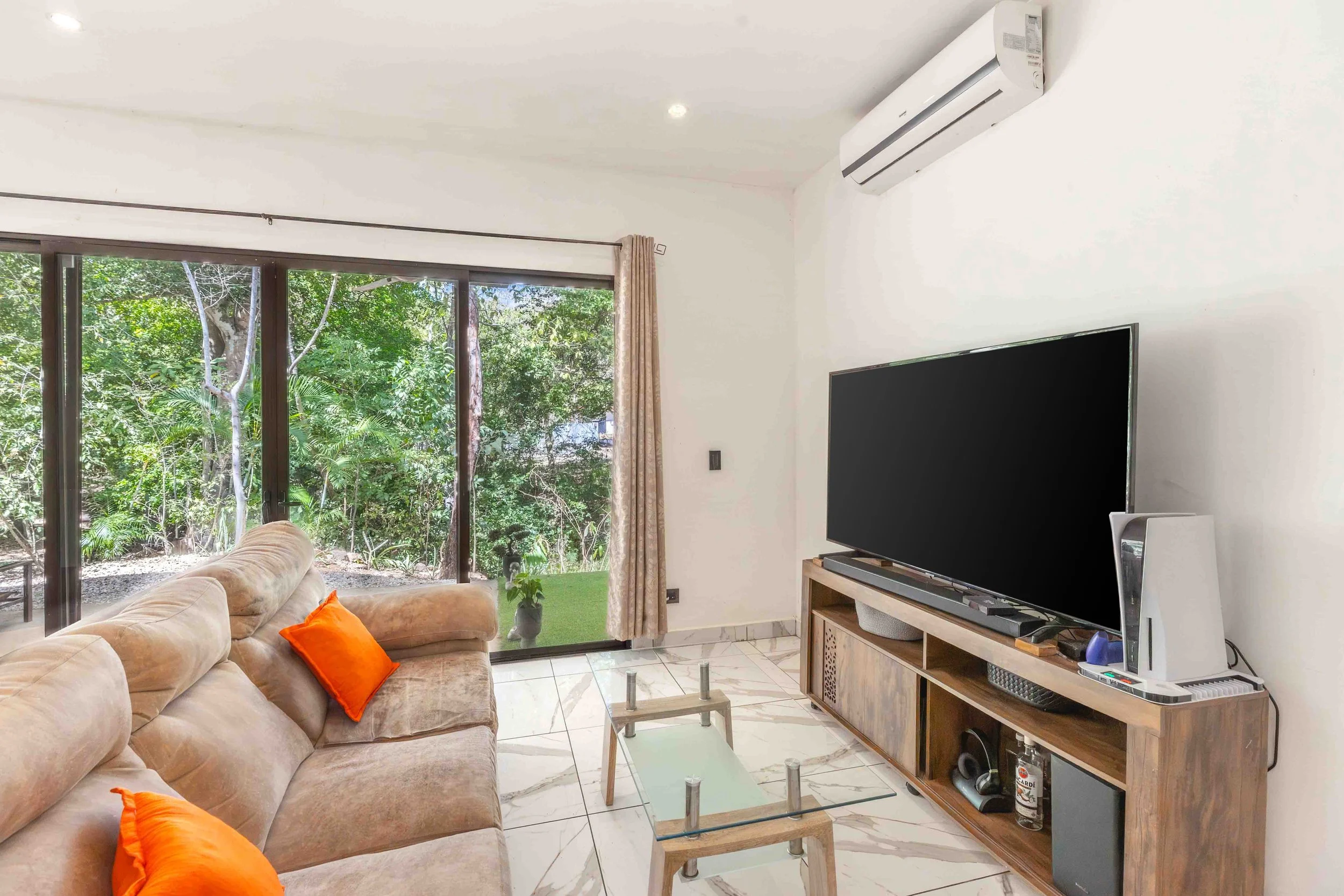 Real Estate - Tamarindo - Marge57.jpg