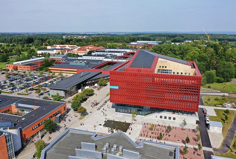 https://commons.wikimedia.org/wiki/File:Campus_valla_link%C3%B6ping_above.jpg