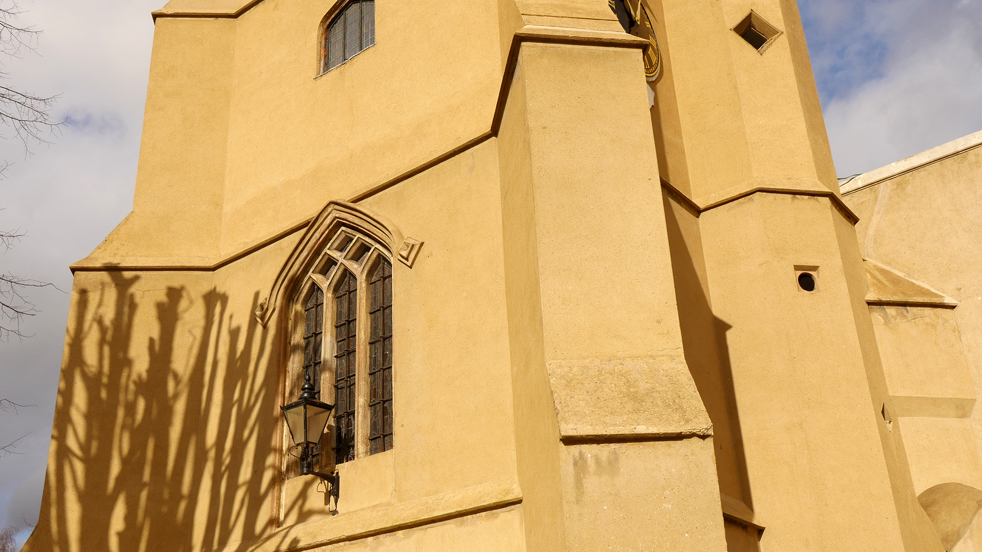 Walthamstow Church tower.png