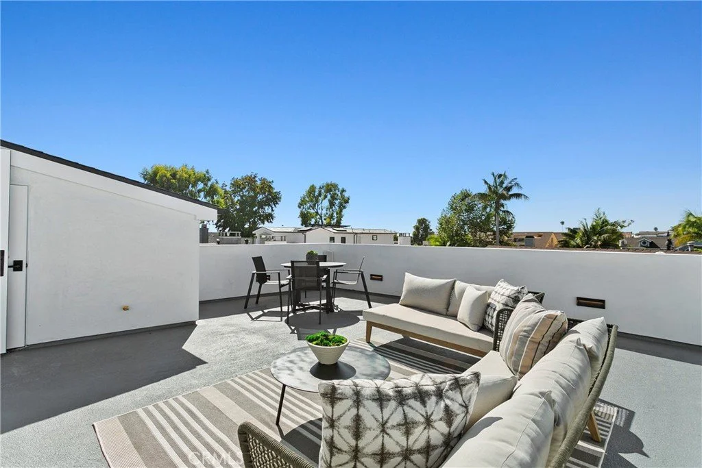 509 CARNATION 28.jpg