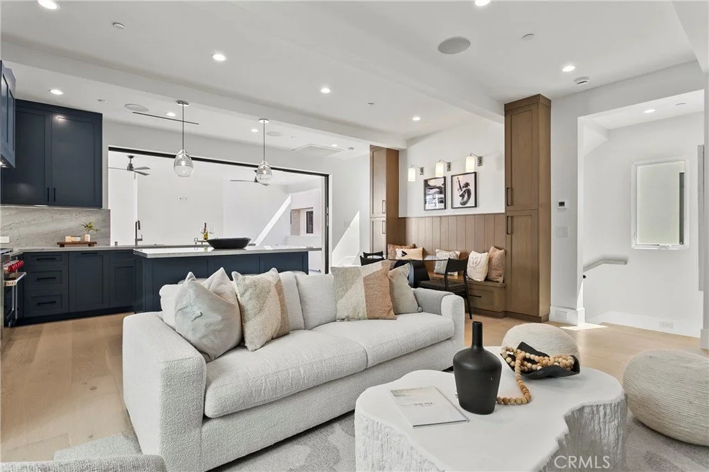 509 CARNATION 06.jpg