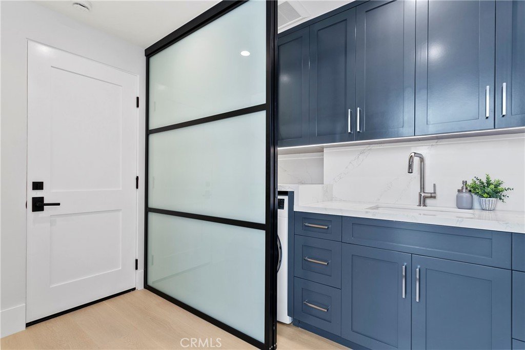 509 CARNATION 30.jpg