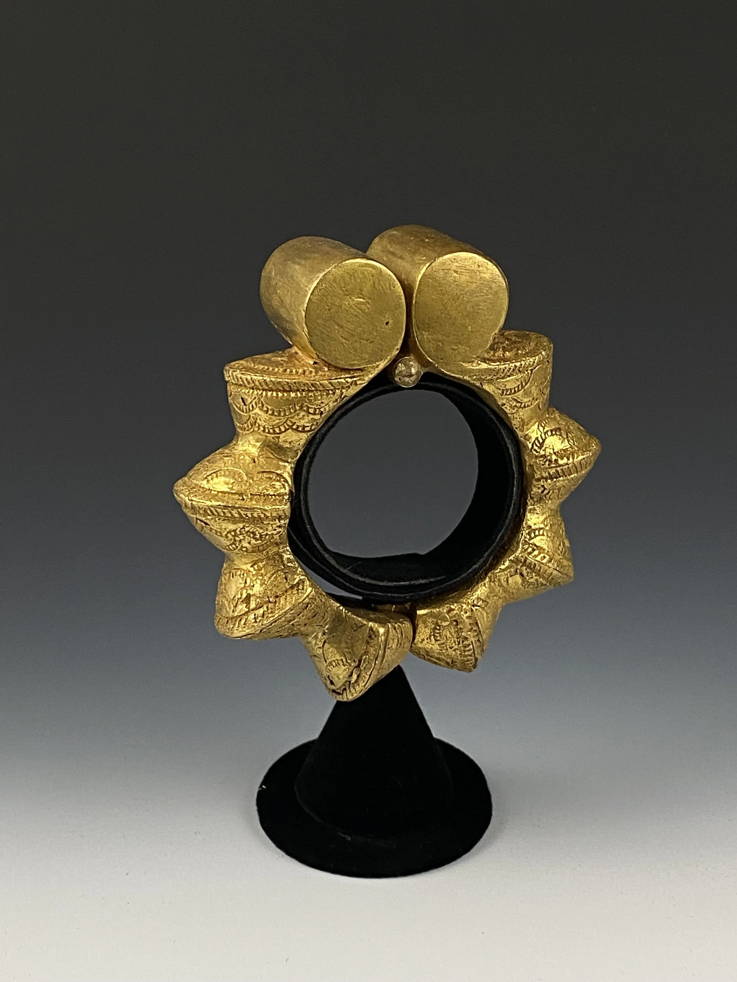 The Segmented Cane (Babadua).