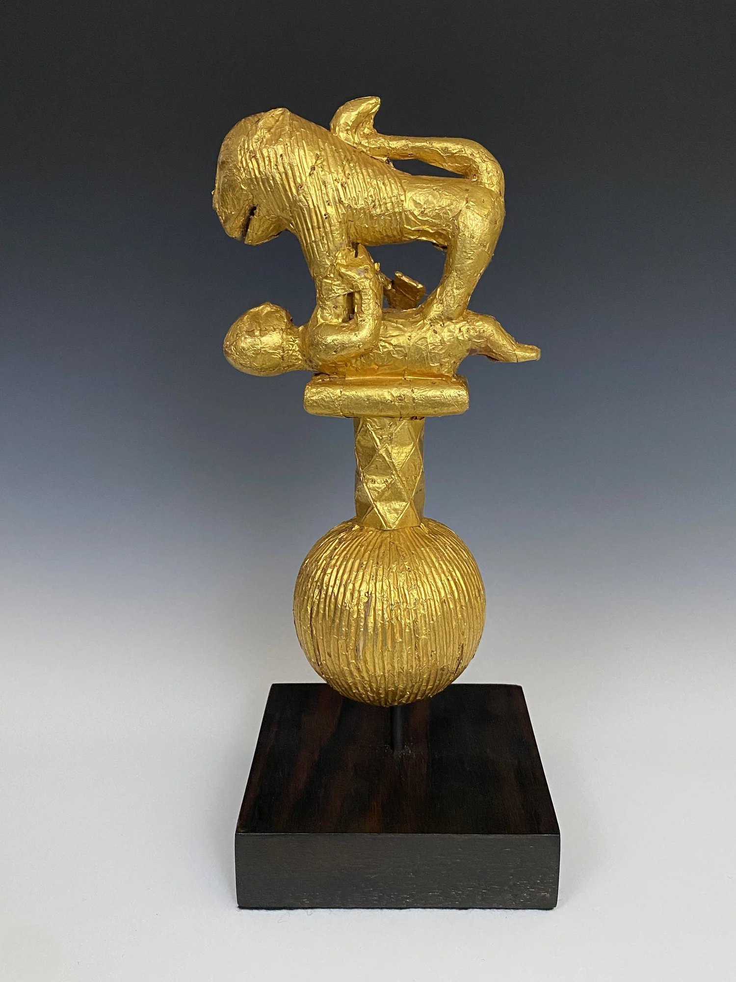 “When the lion captures the hunter, the gun is useless.” In most states the chief identifies with the lion, and the image is a symbol of victory with the implication that it is over superior forces. An alternate proverb for this image argues that “It