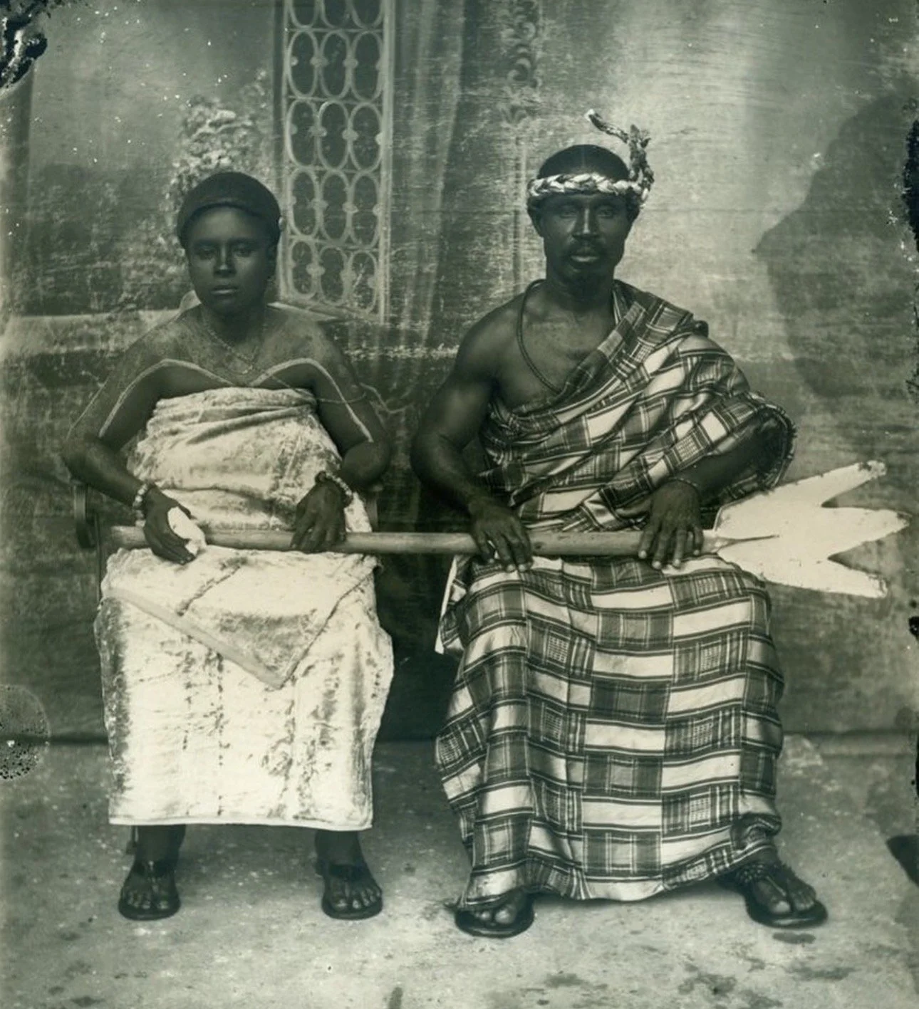 A chief wearing a similar braided headband  ca. 1939.  Photo:  J.K. Bruce Vanderpuije, Dec Gratias Studio, Accra