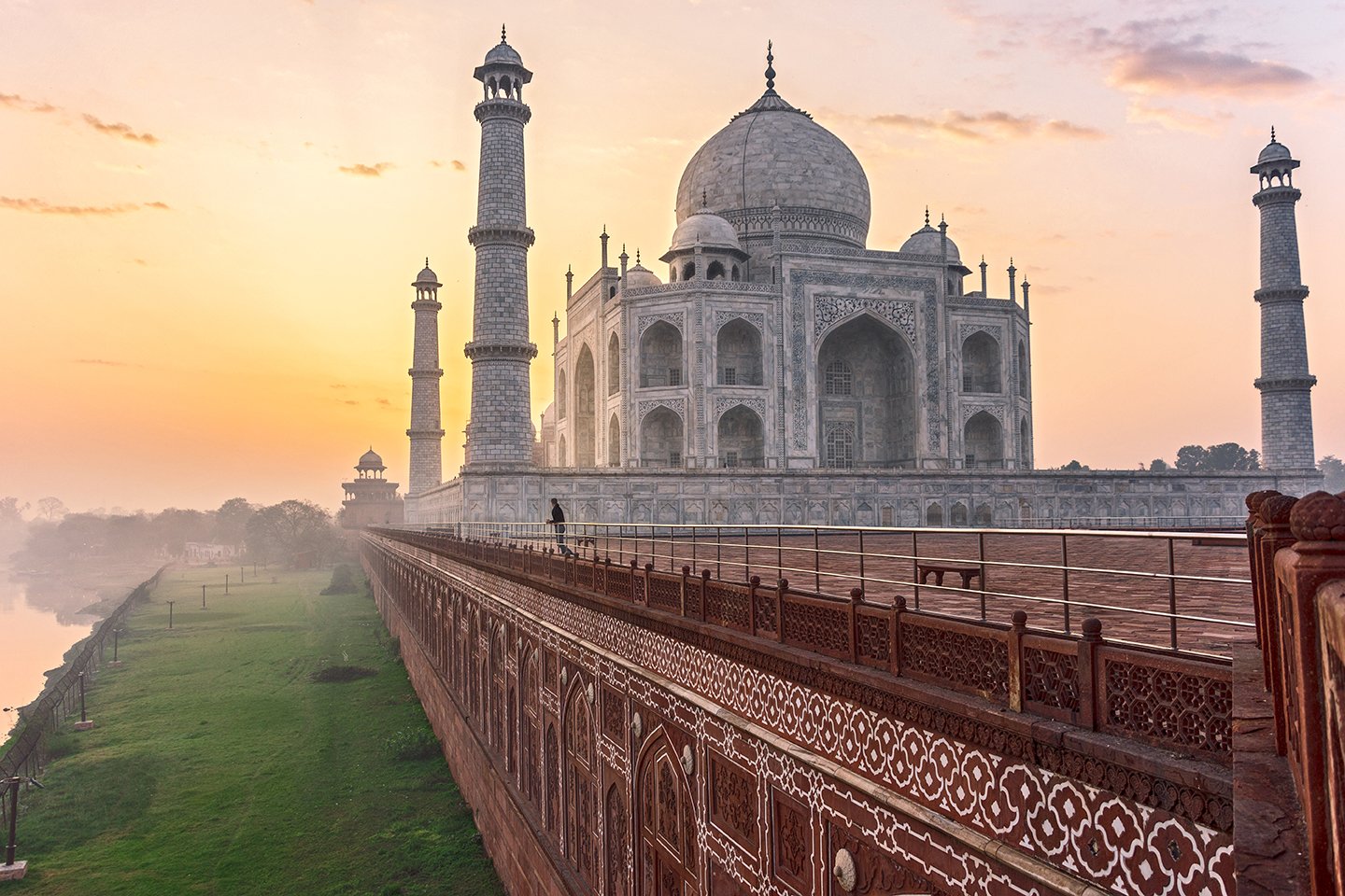 taj2.jpg