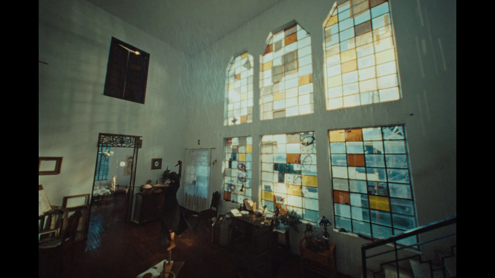 Different kind of love | Young the giant