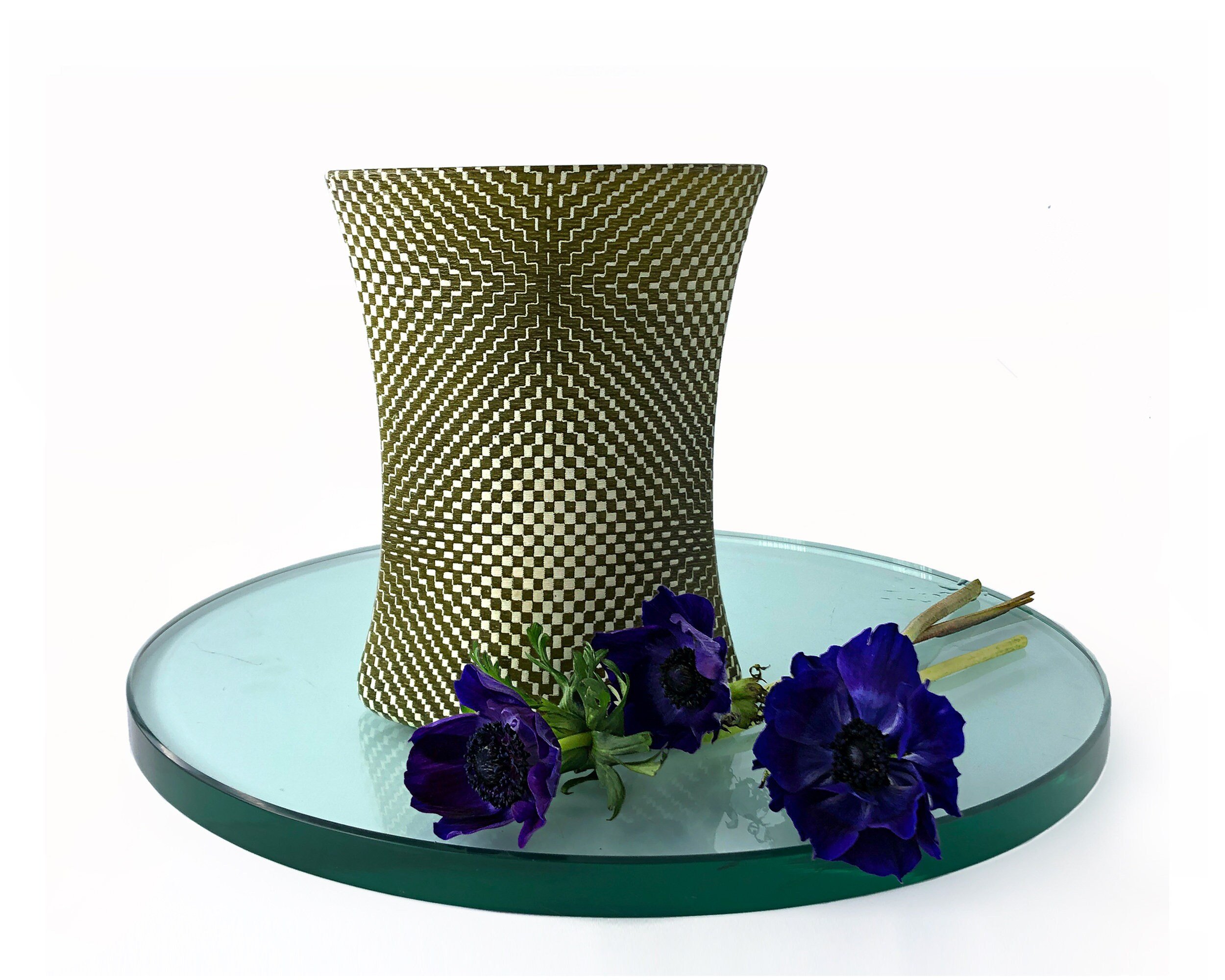 GLASS VASE | Escher