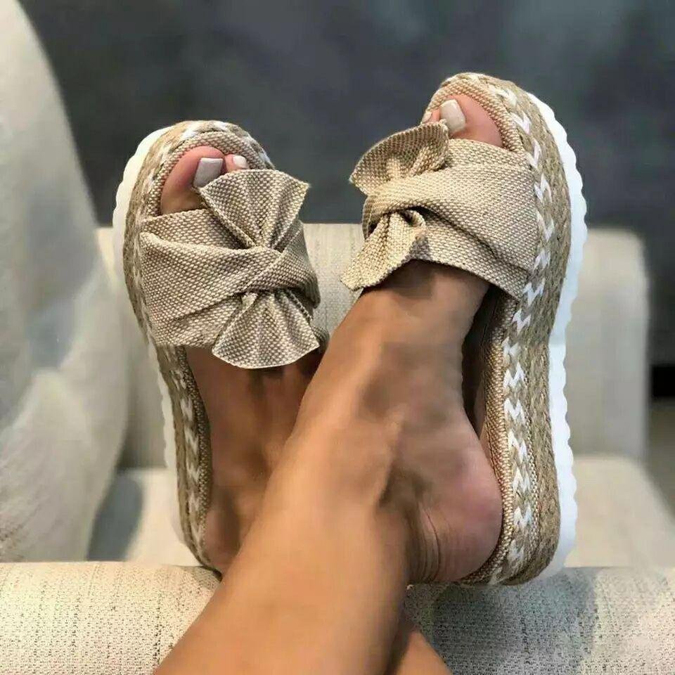 b89af329e7767f40b8f5d157cf4c752e5a5a6cb19b1cec00e4d2dc97a0b53668.jpg