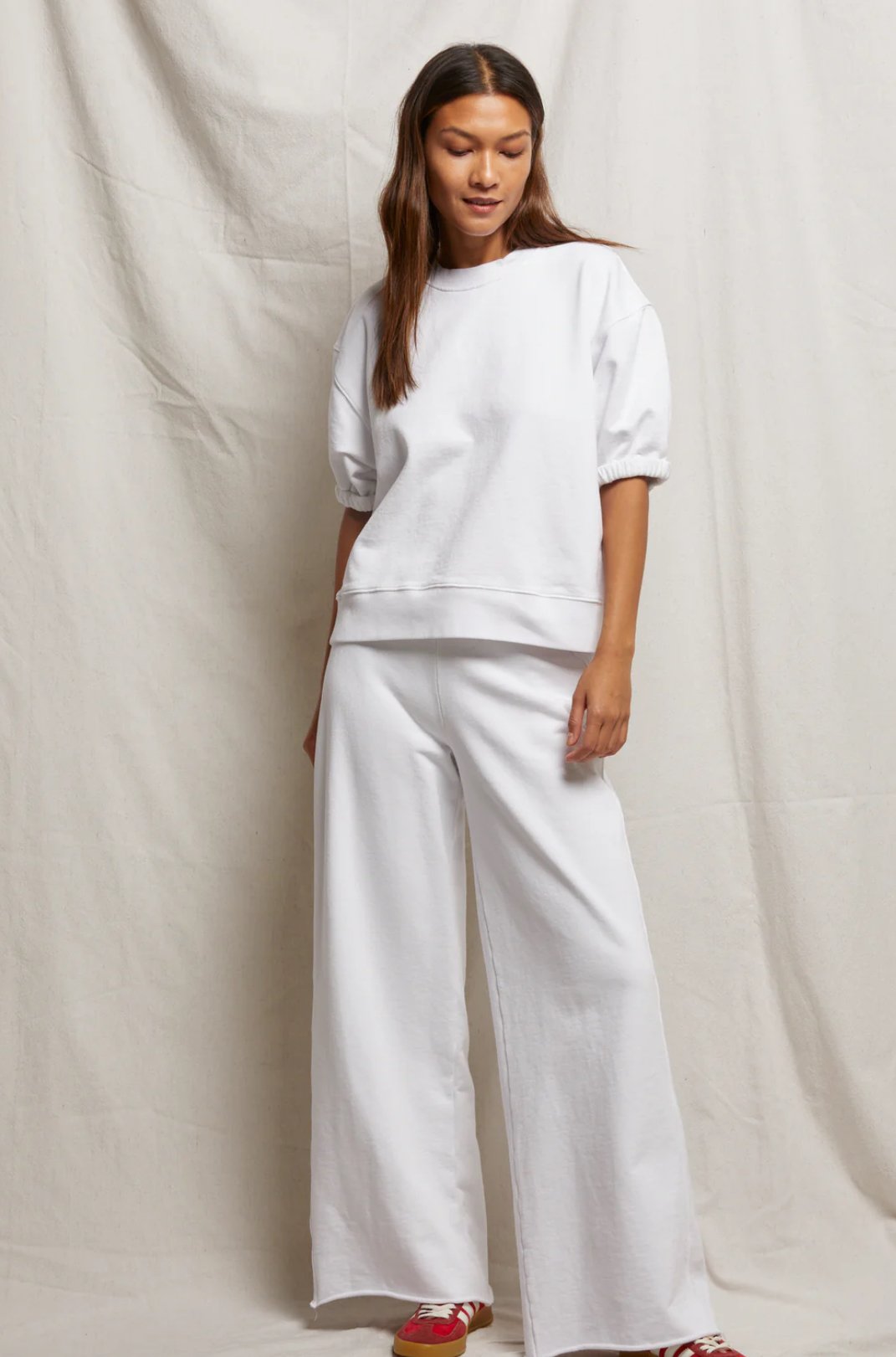 Perfect White Tee Rebecca Sweatshirt