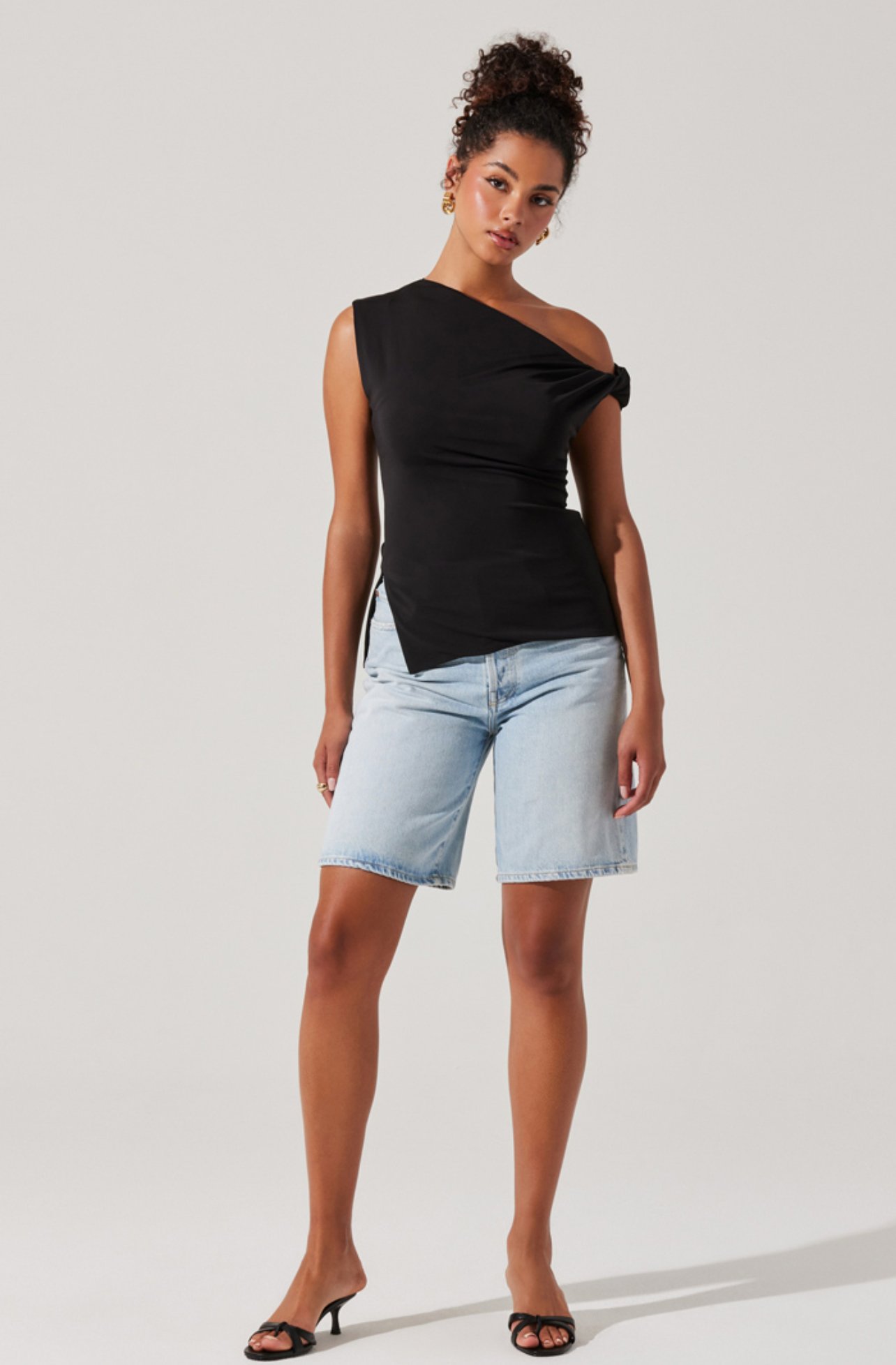ASTR Aphra Top