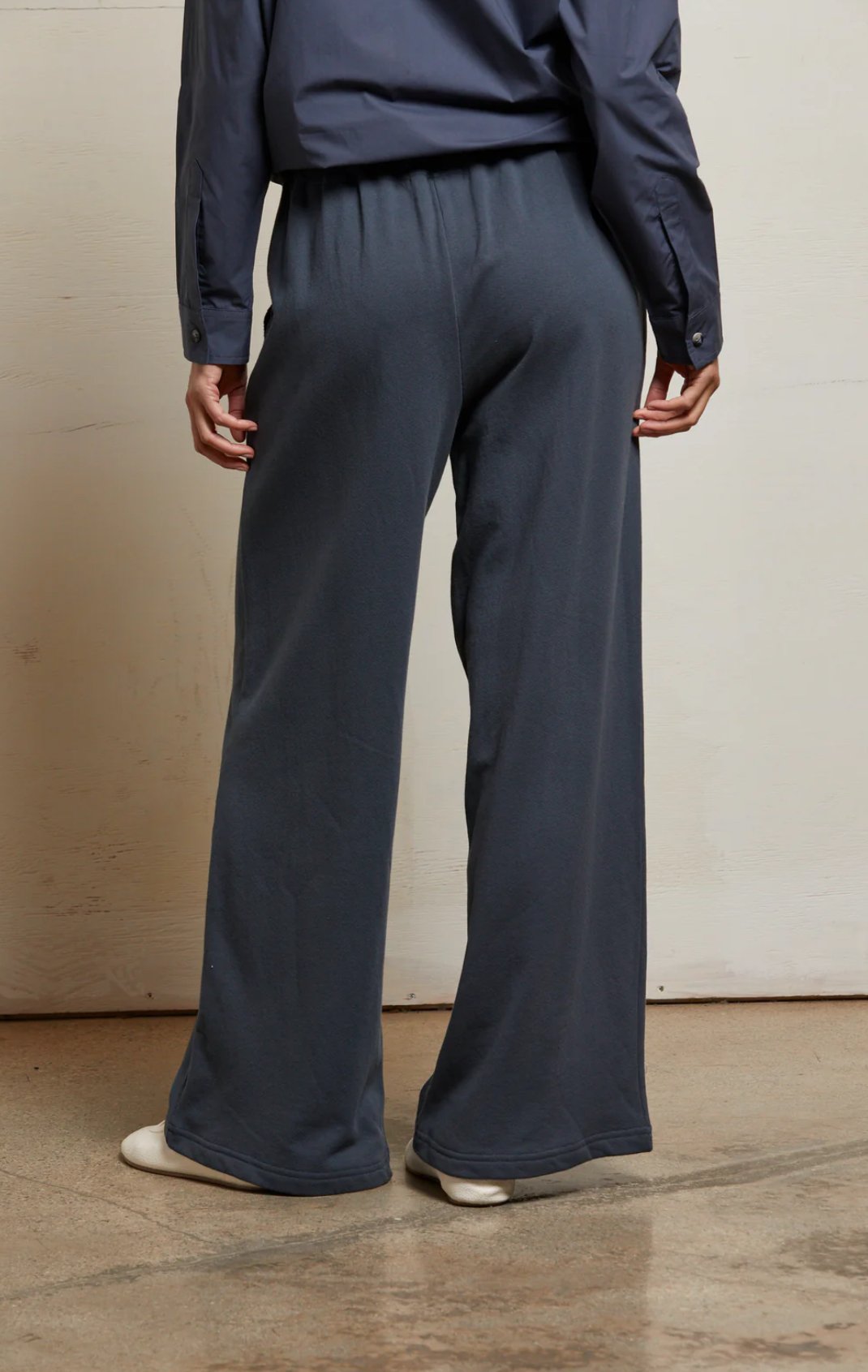 Perfect White Tee Rosanna Reverse Pocket Pant