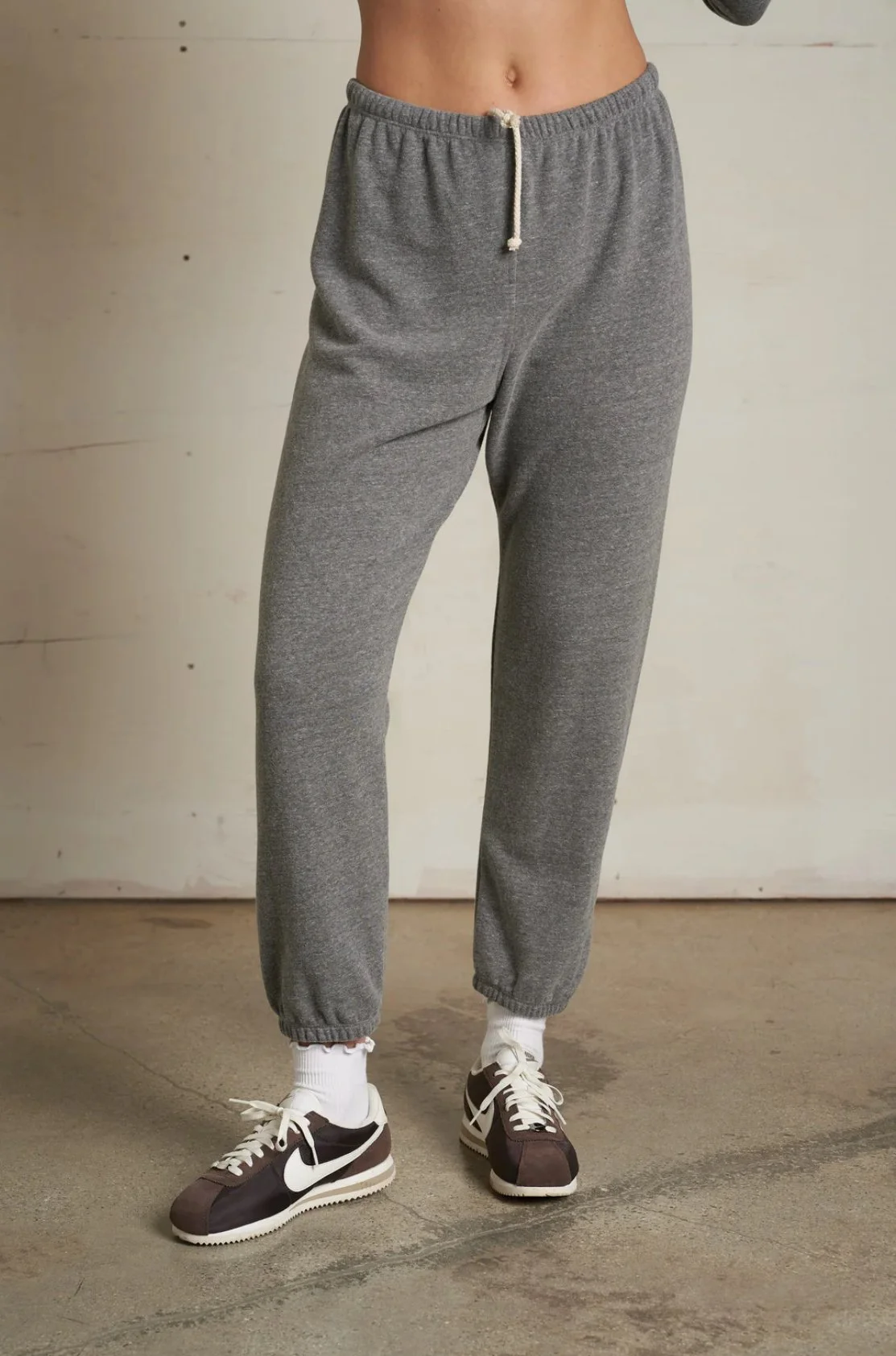 Perfect White Tee Johnny Jogger