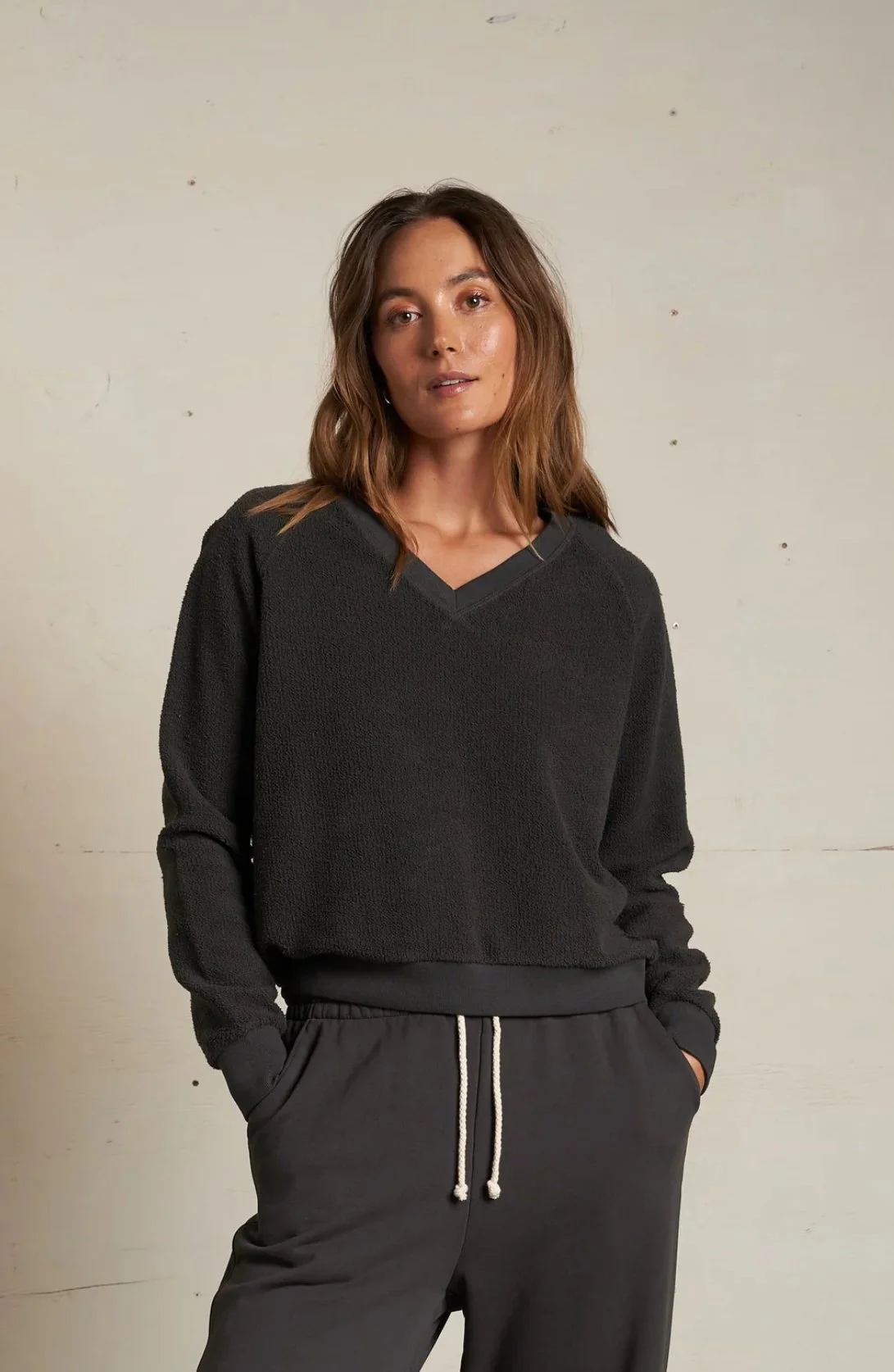 Perfect White Tee Zuri V-Neck Sweatshirt