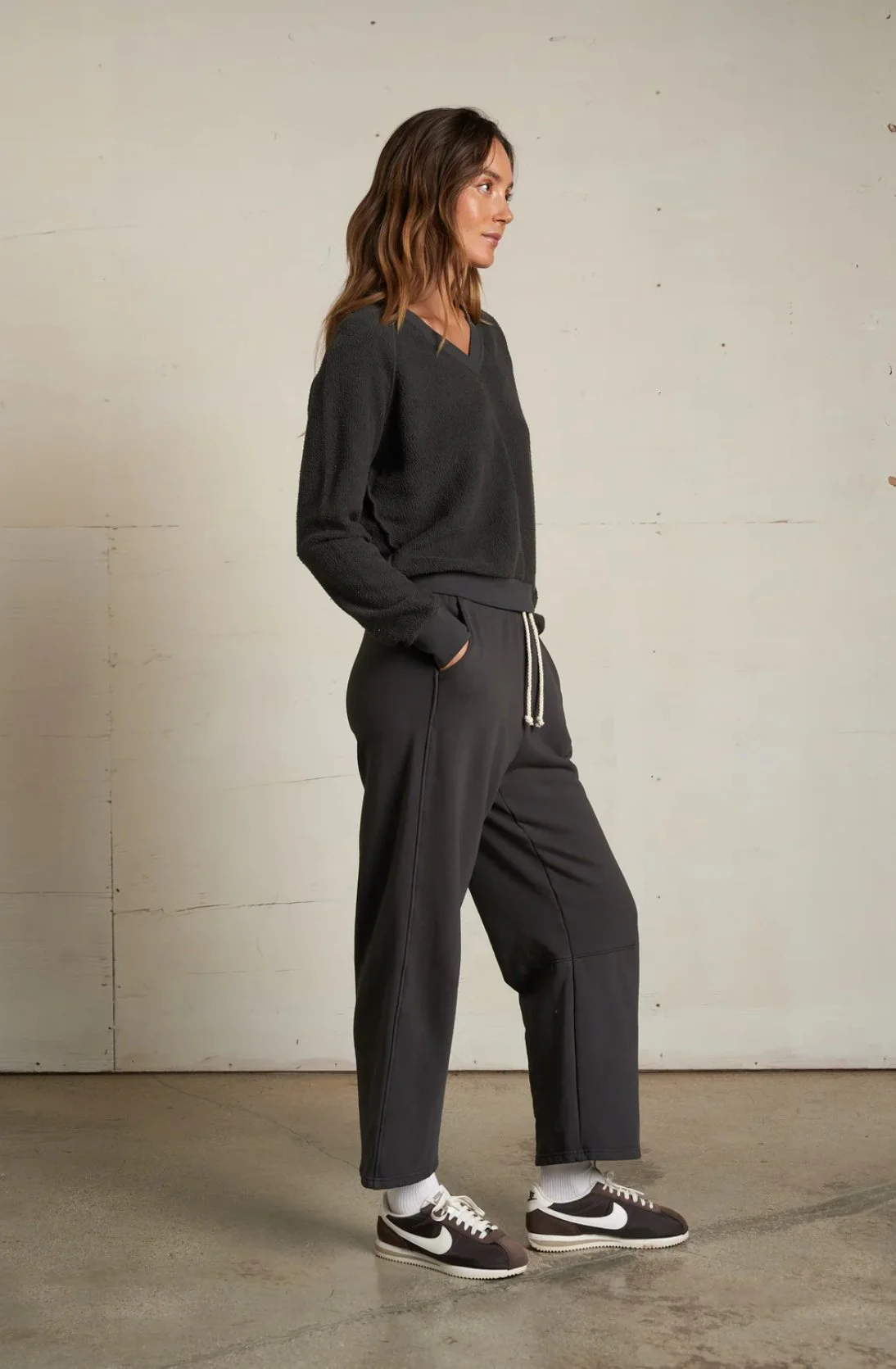 Perfect White Tee Zuri V-Neck Sweatshirt