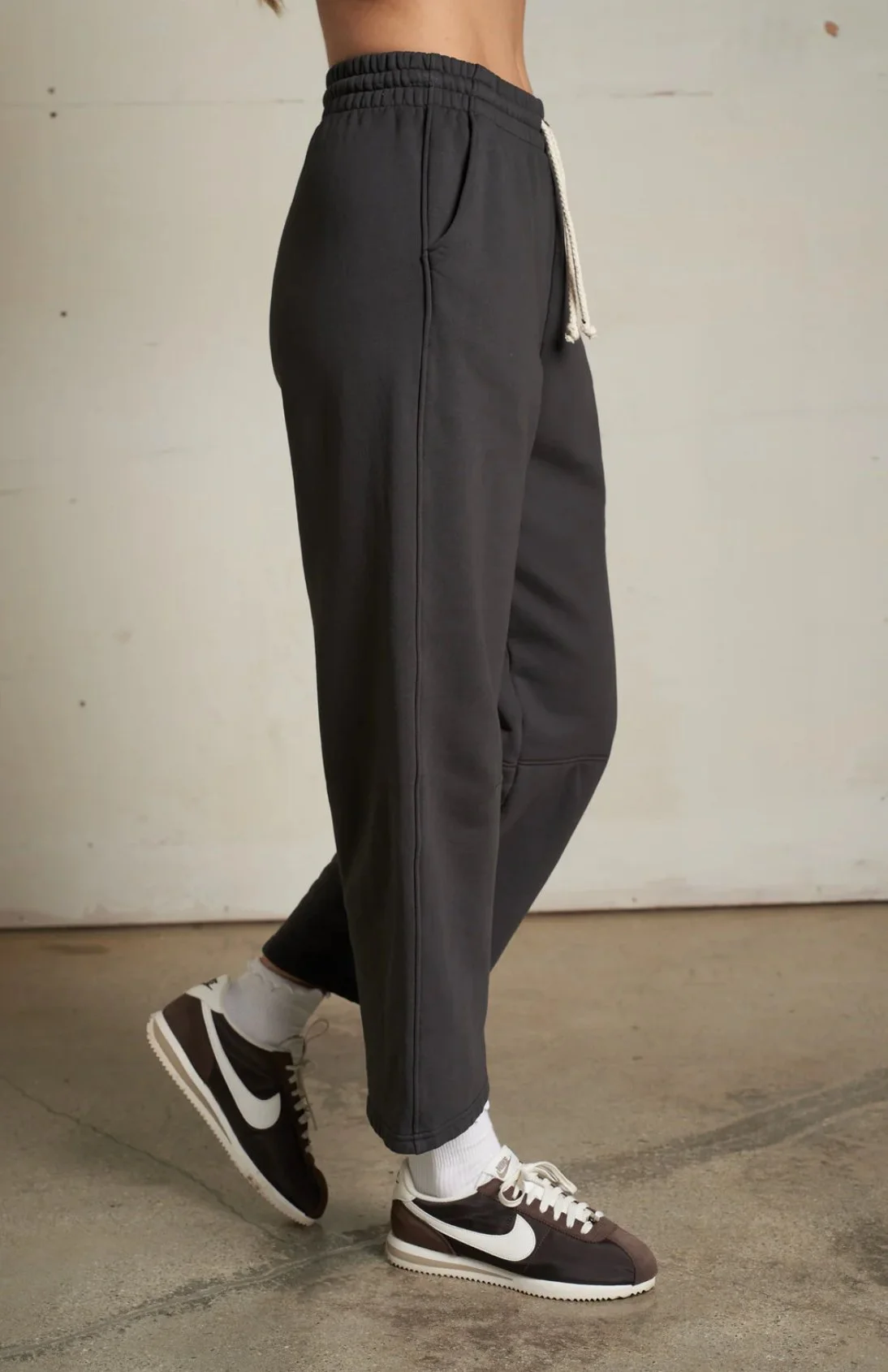 Perfect White Tee Fallon Barrel Sweatpant