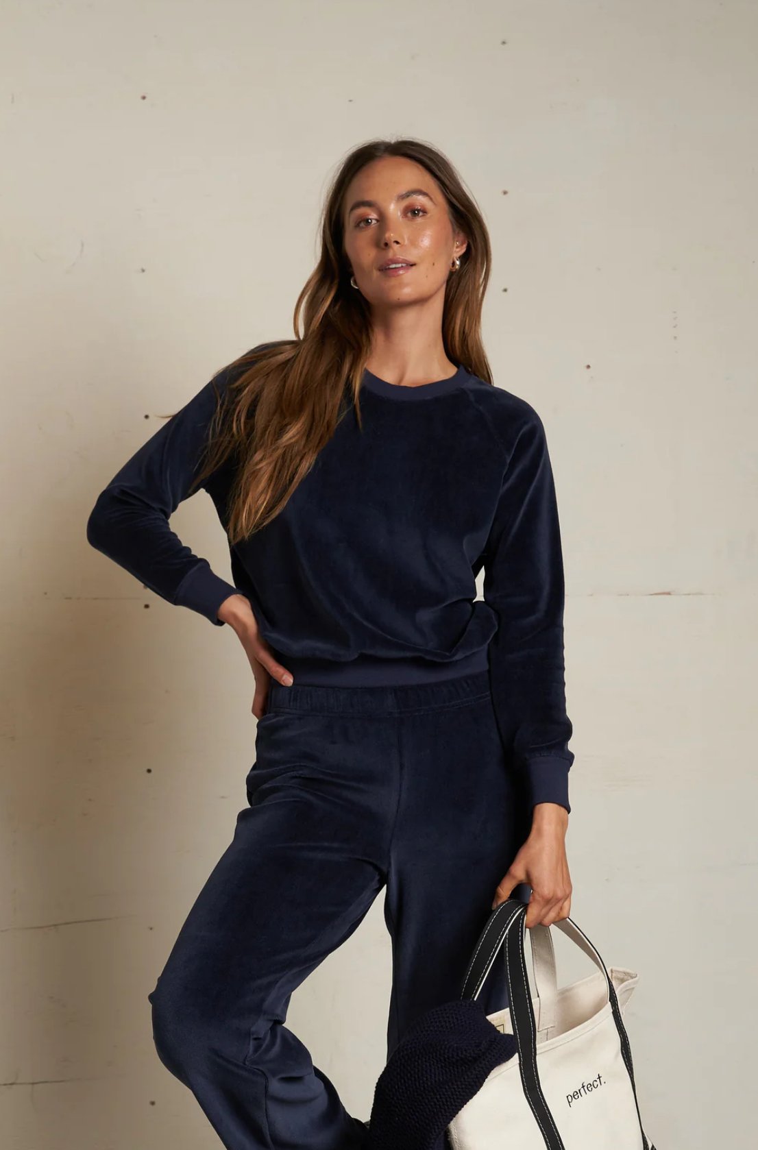 Perfect White Tee Stella Velour Sweatshirt