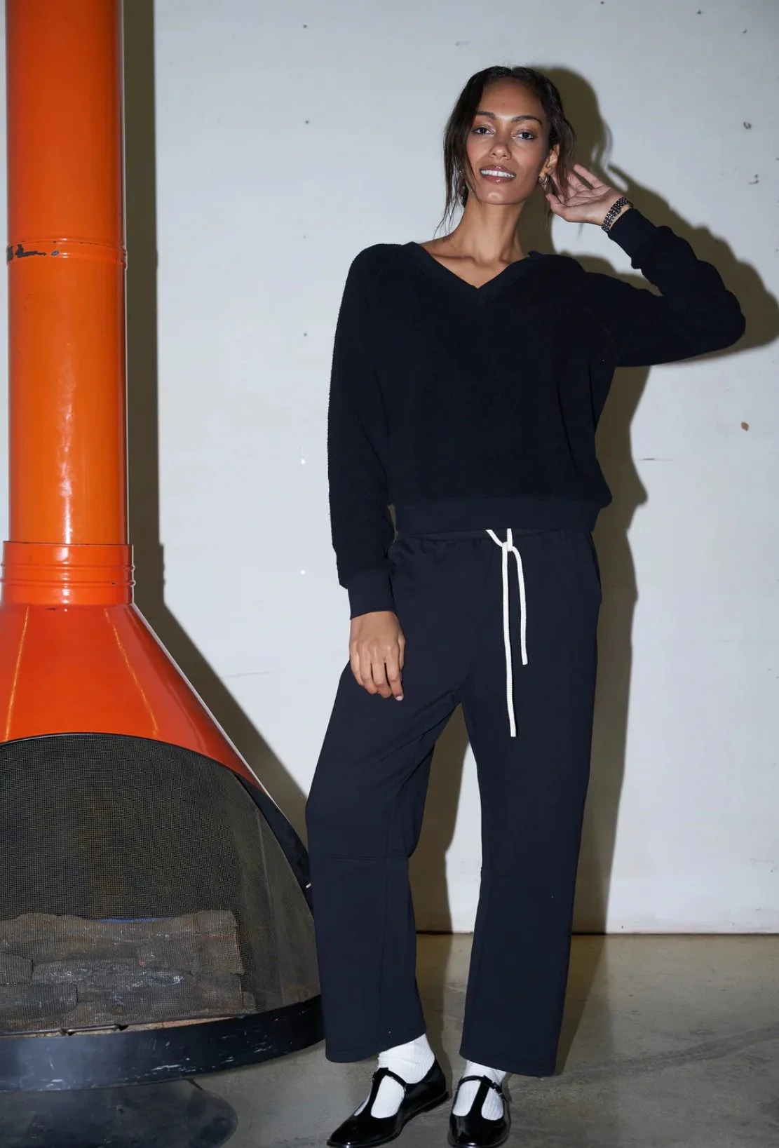 Perfect White Tee Zuri V-Neck Sweatshirt