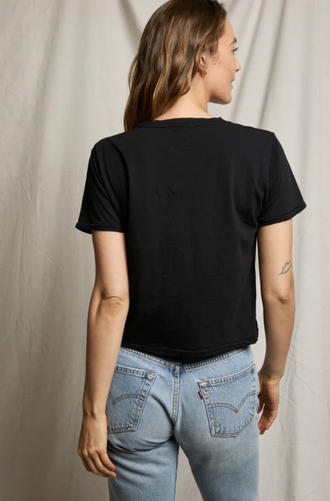 Perfect White Tee Beckett V-Neck Tee