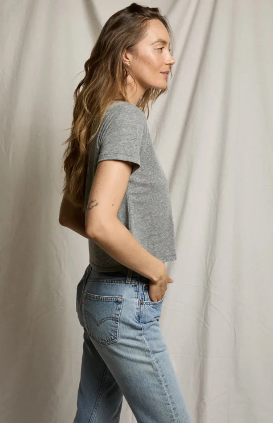 Perfect White Tee Beckett V-Neck Tee