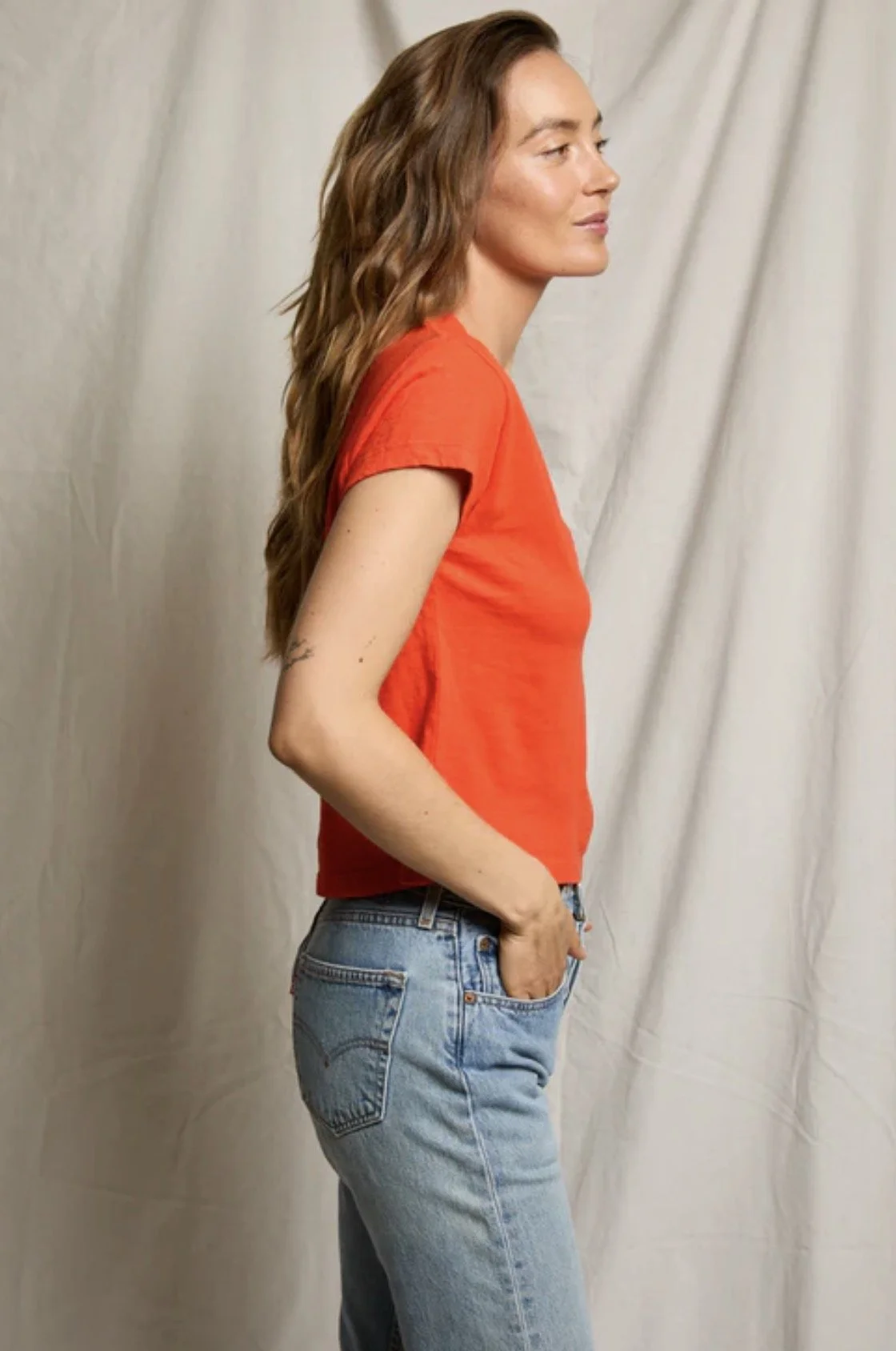 Perfect White Tee Alanis V-Neck Tee