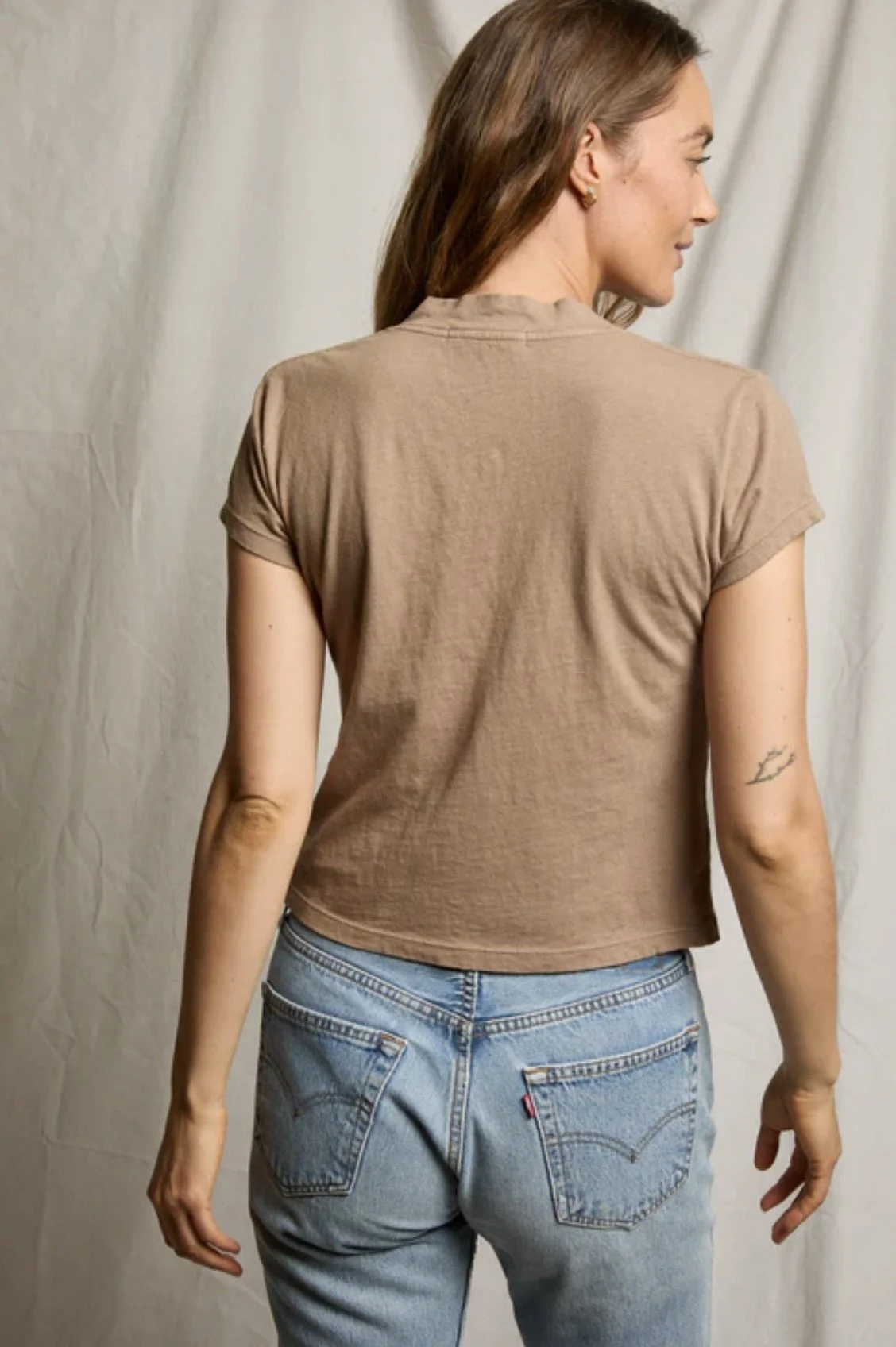 Perfect White Tee Alanis V-Neck Tee