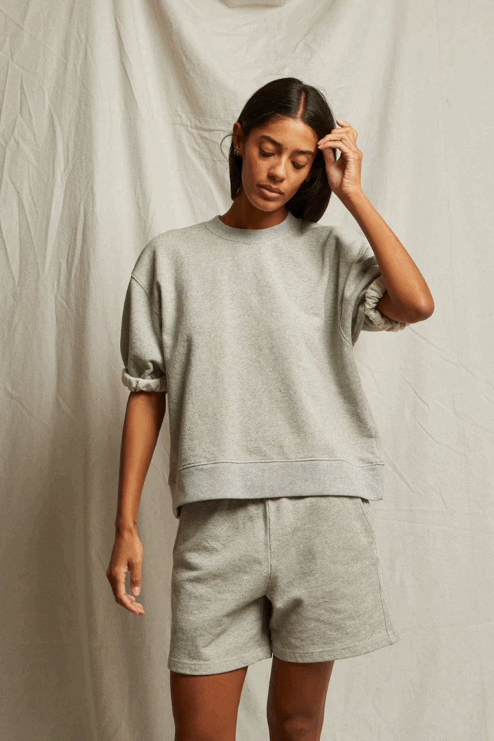 Perfect White Tee Rebecca Sweatshirt
