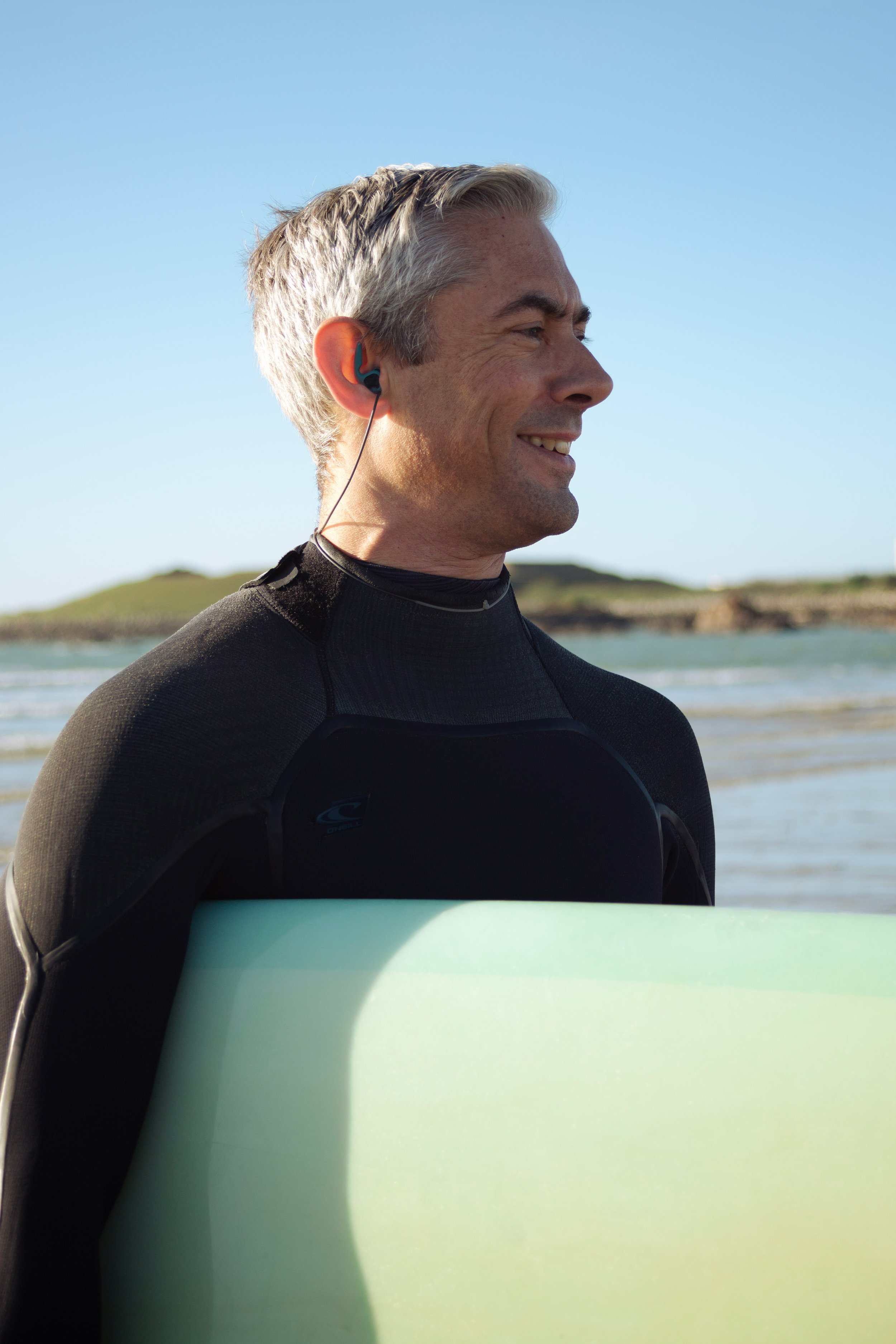matthewbrownphoto_simonsurfing5.jpg