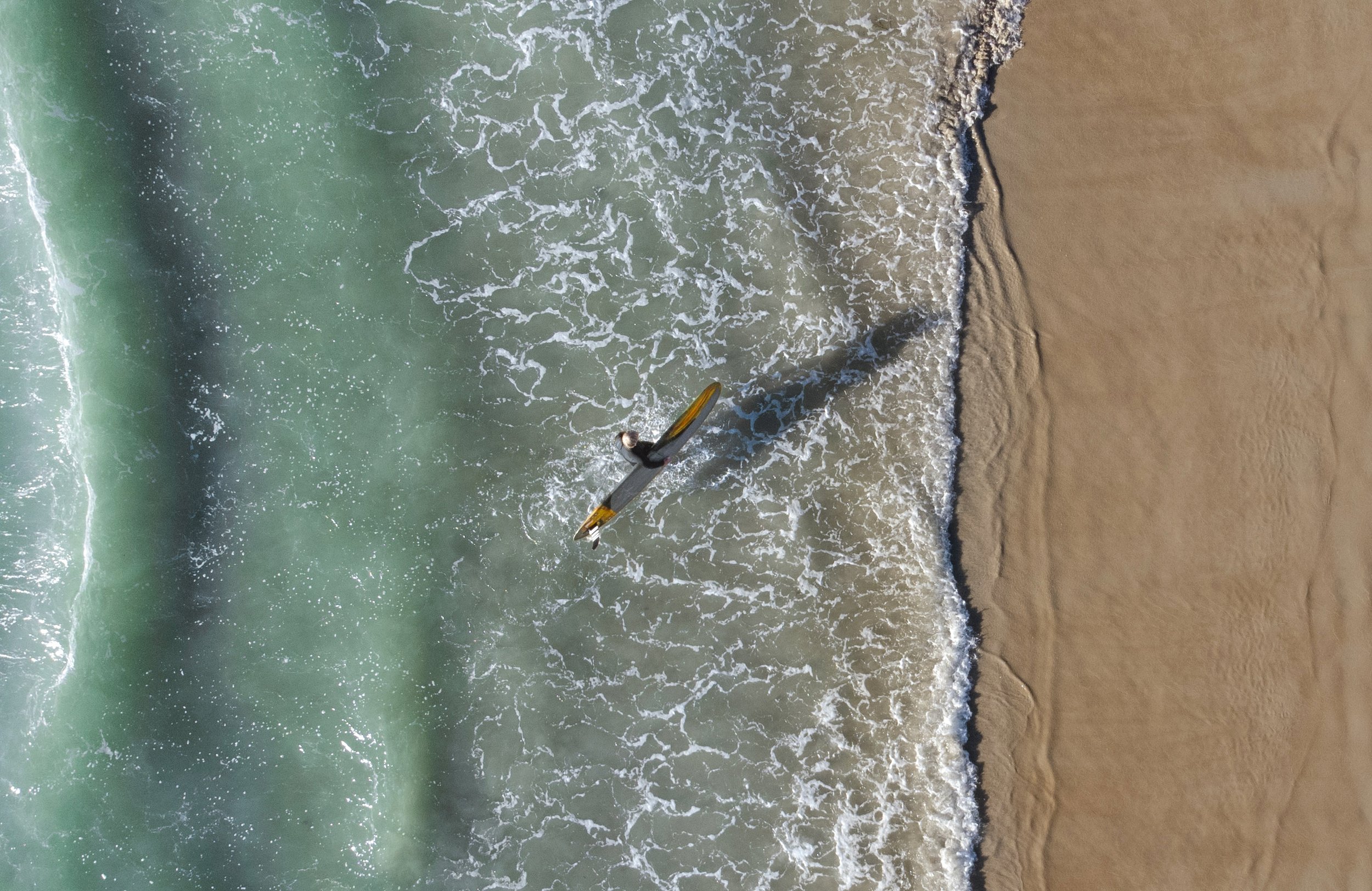 matthewbrownphoto_simonsurfing9.jpg
