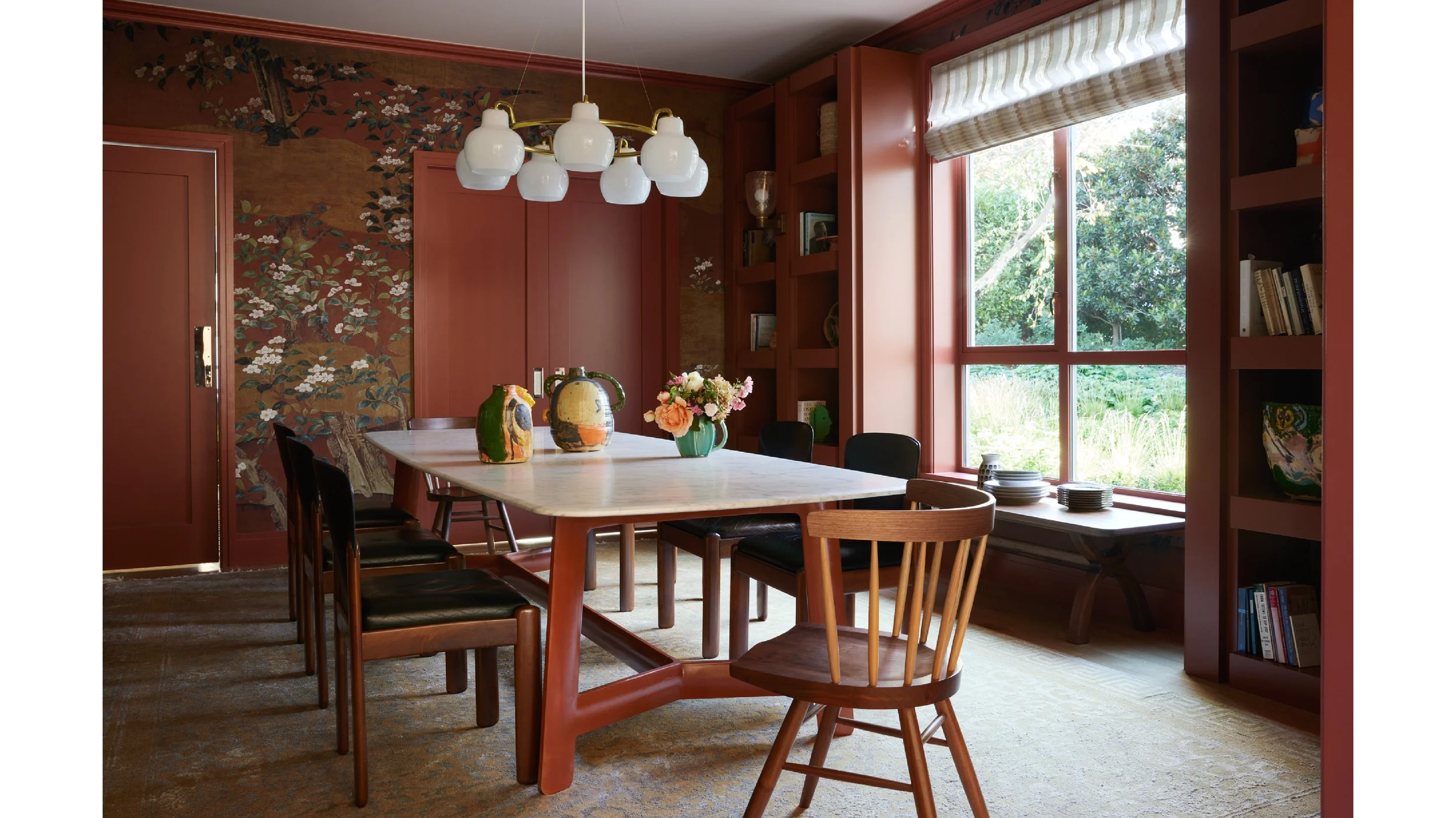 Designer: Redmond Aldrich Design | Photographer: Laura Resen | Stylist: Yedda Morrison | Press: Architectural Digest