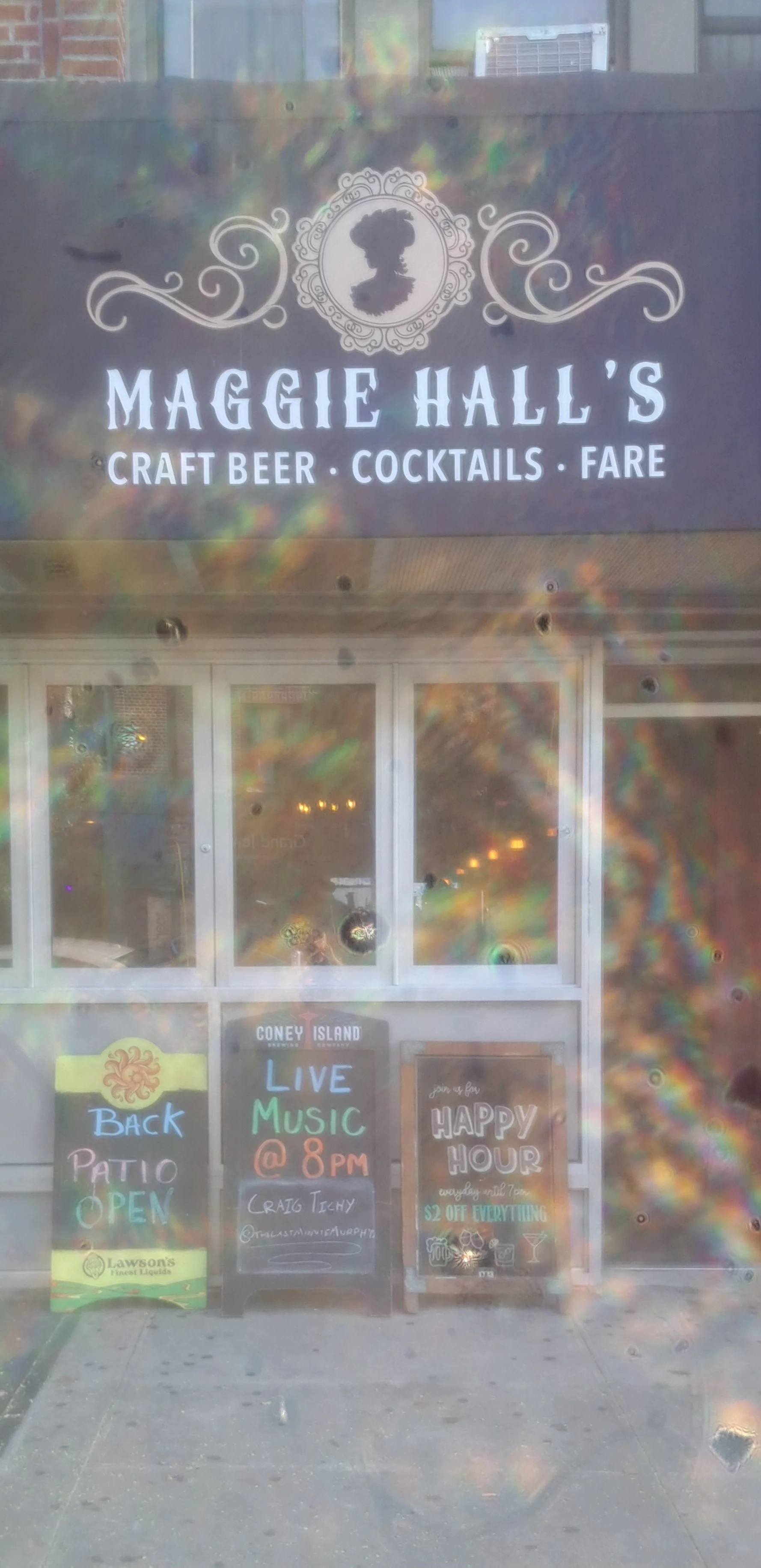 Solo @ Maggie Hall's