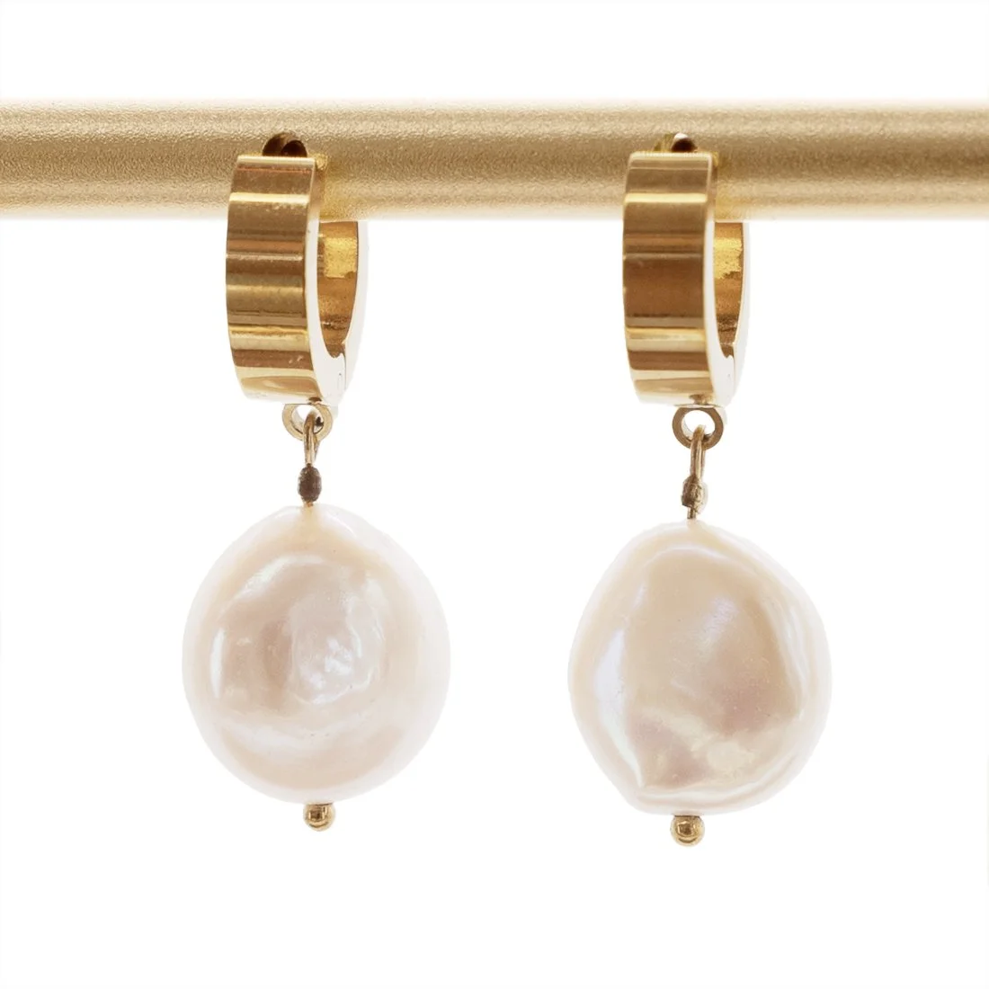 Coin Pearl Huggie Earrings - Hawaii Jewelry